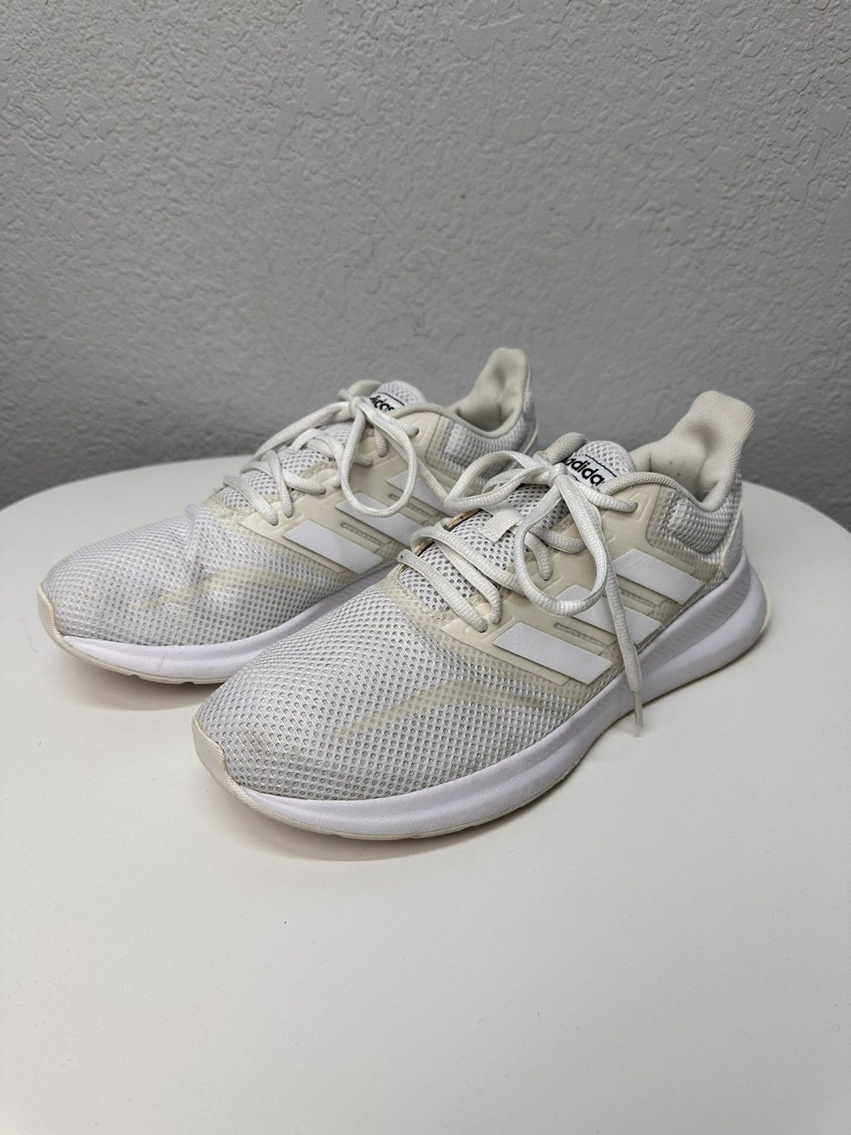 Adidas Adidas white sneakers running shoes triple minimal style Size US 8 / EU 41 - 1 Thumbnail