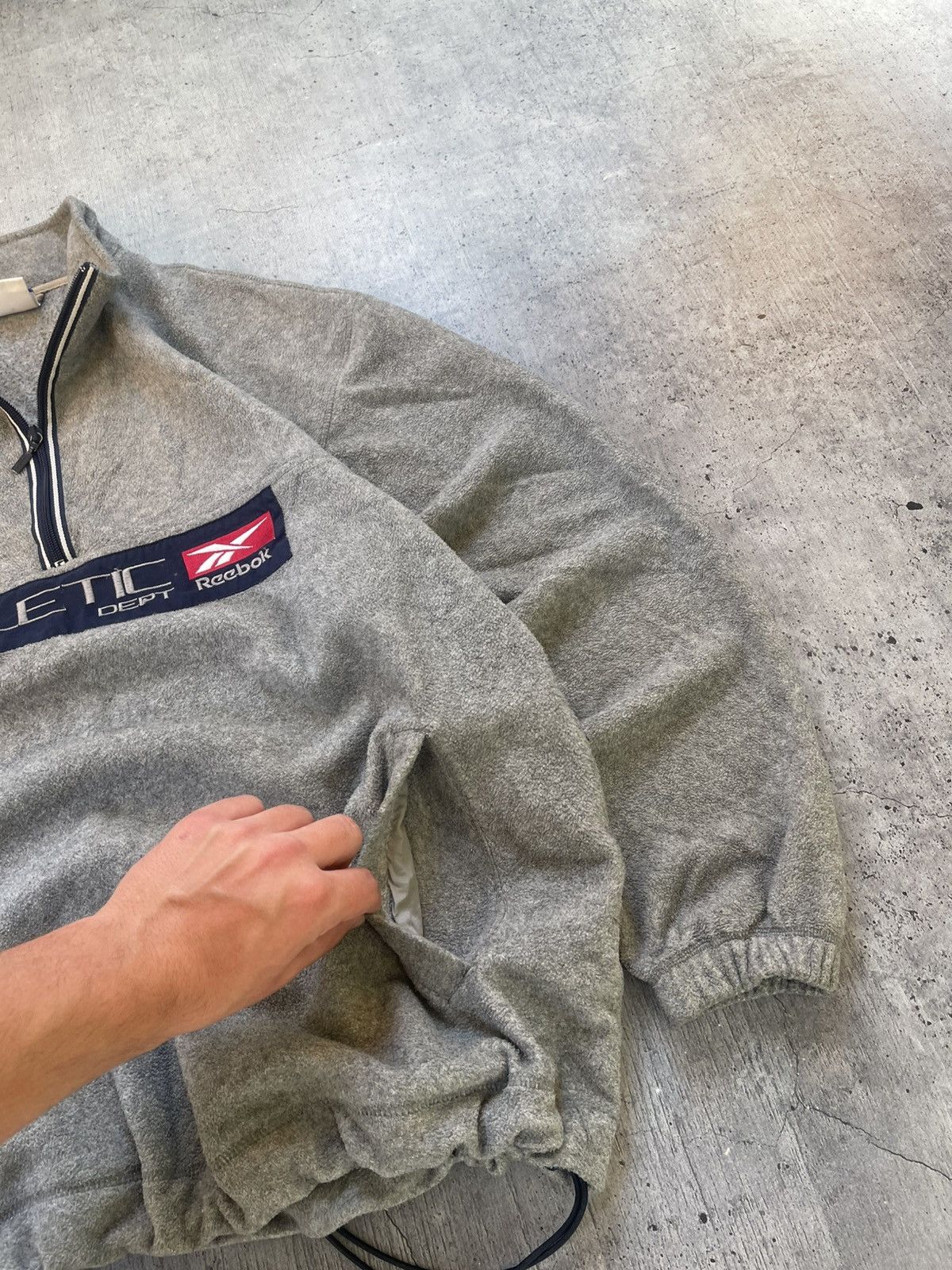 Reebok × Vintage Vintage Y2K Reebok Athletic DEPT Embroidered logo sweatshirt Size US L / EU 52-54 / 3 - 6 Thumbnail