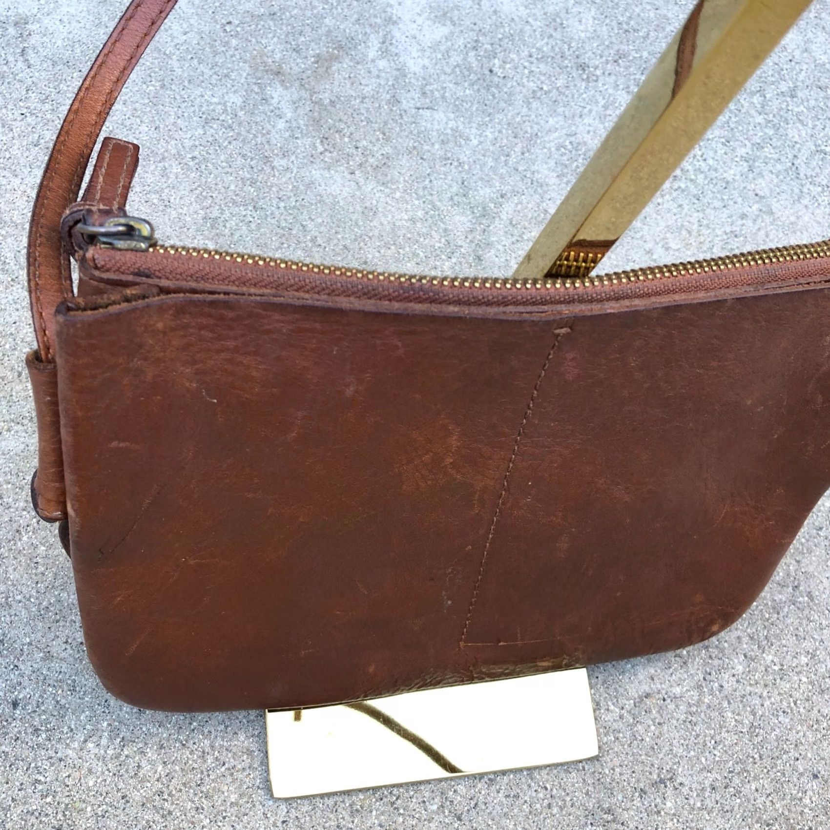 Madewell MADEWELL The Simple Crossbody Purse Bag Women's Leather Brown Zipper Crossbody Purse Bag Brown Leather Size ONE SIZE - 3 Thumbnail