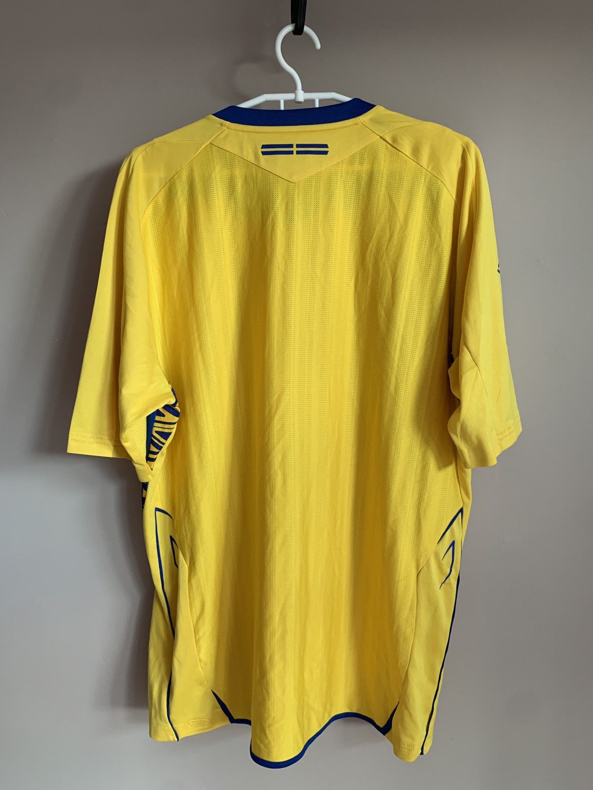 Umbro Sweden 2007 Home Football Shirt Umbro Soccer Jersey Vintage Size US XL / EU 56 / 4 - 2 Thumbnail