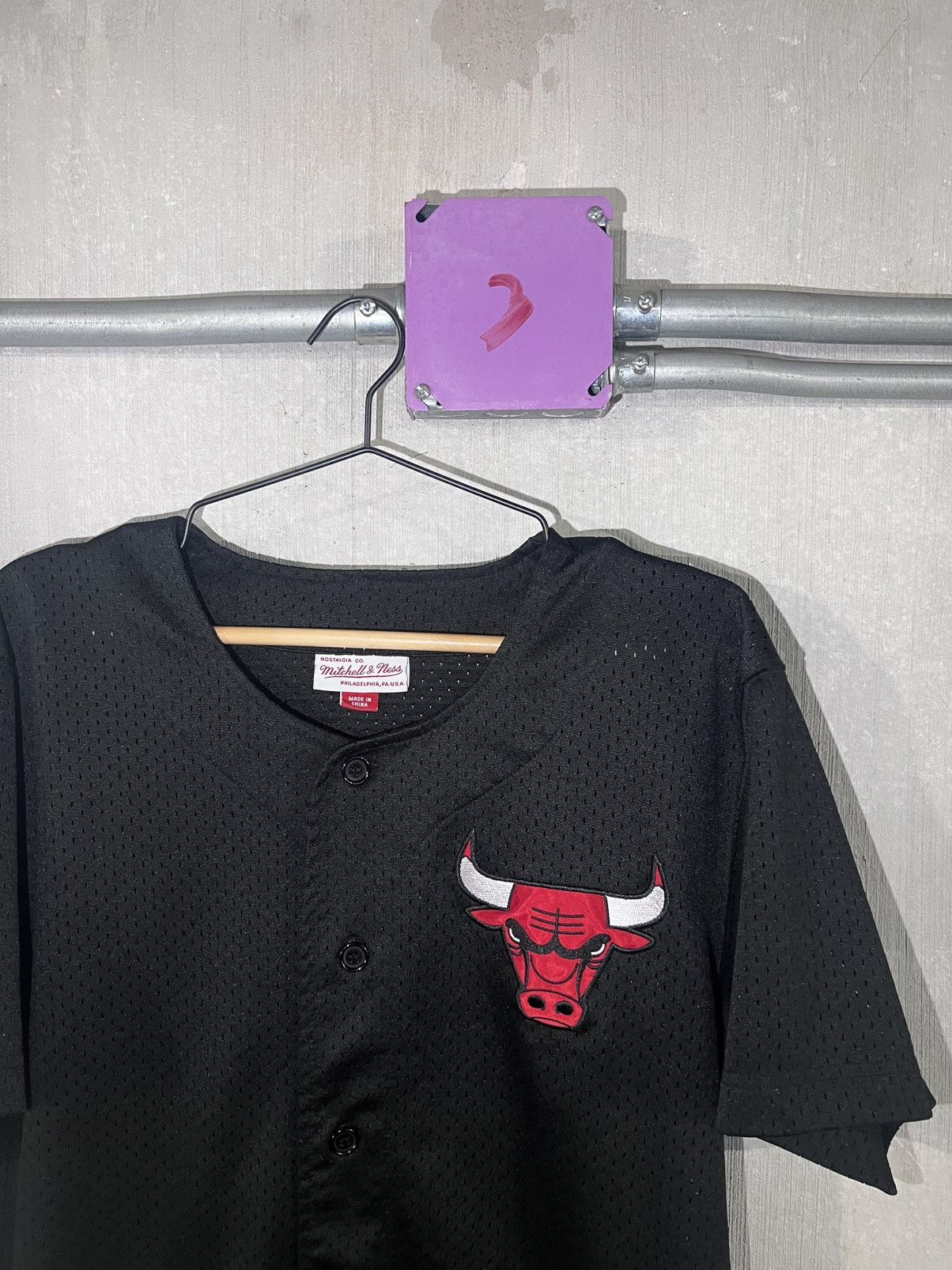 Mitchell & Ness Mitchell & Ness Chicago Bulls Mesh Button Jersey (Size M) Size US M / EU 48-50 / 2 - 4 Thumbnail