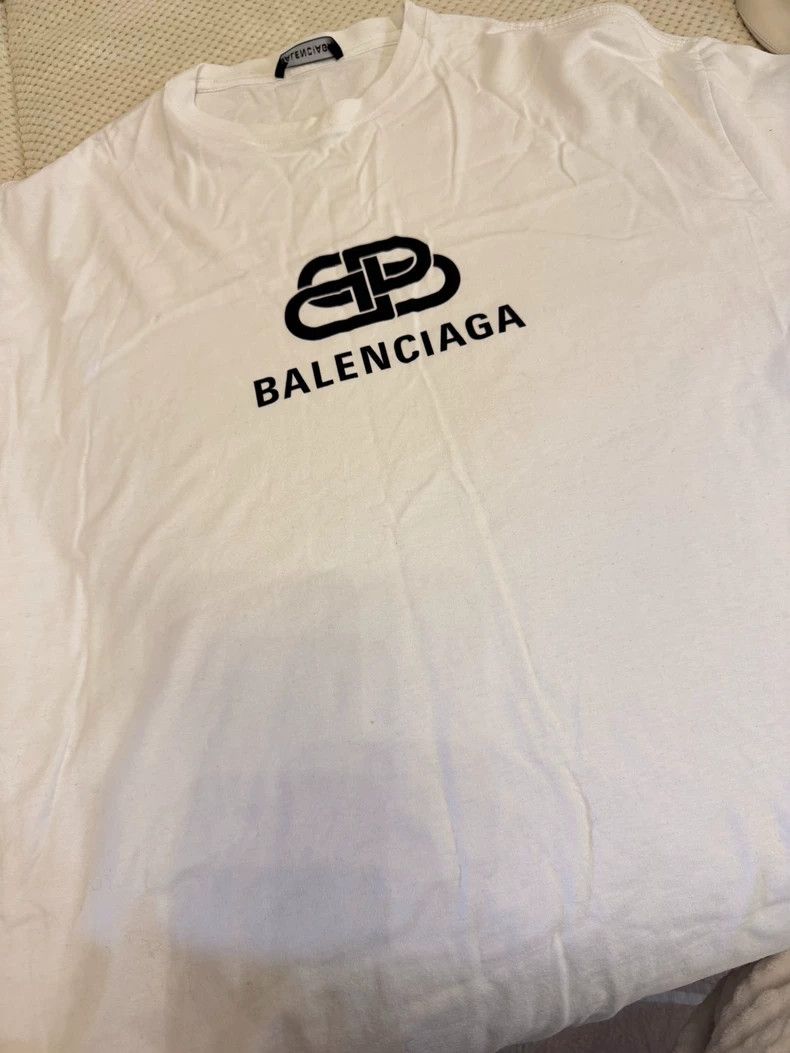 Balenciaga Balenciaga Short Sleeve T-Shirt for Sale - dmc Size US M / EU 48-50 / 2 - 1 Thumbnail