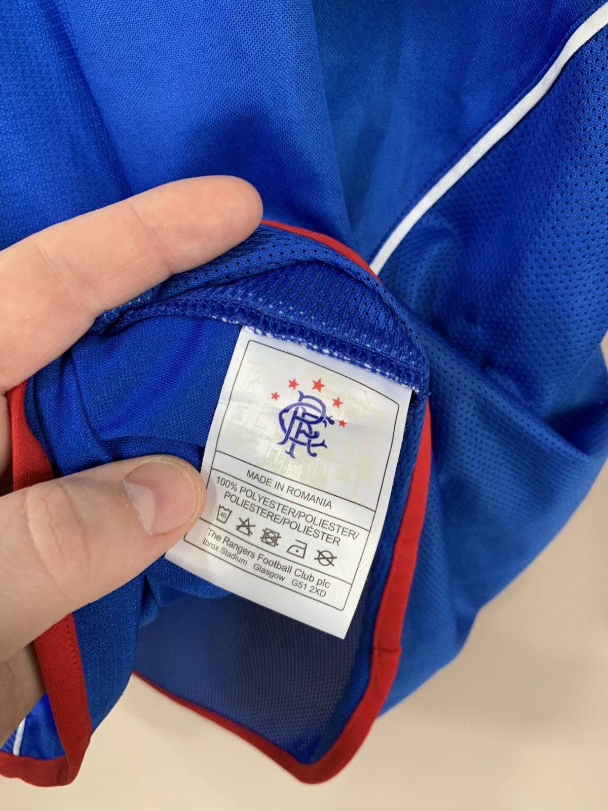 Umbro GLASGOW RANGERS 2005-2006 HOME FOOTBALL UMBRO SHIRT JERSEY Size US XXL / EU 58 / 5 - 10 Thumbnail