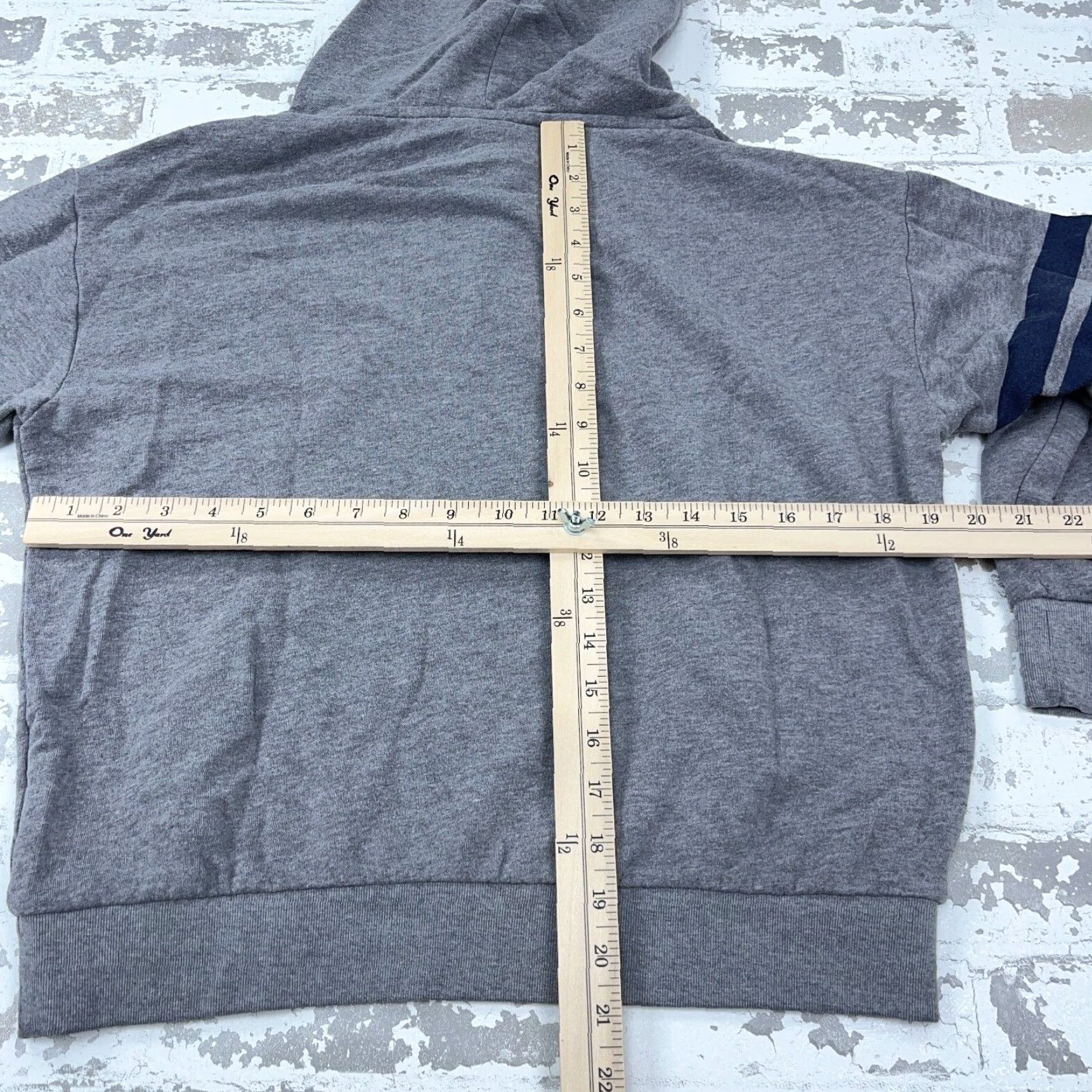Victoria's Secret VINTAGE Victoria's Secret Hoodie Shirt Women Small Gray Sweatshirt Sweater Stripes Heather Thin Size S / US 4 / IT 40 - 5 Thumbnail