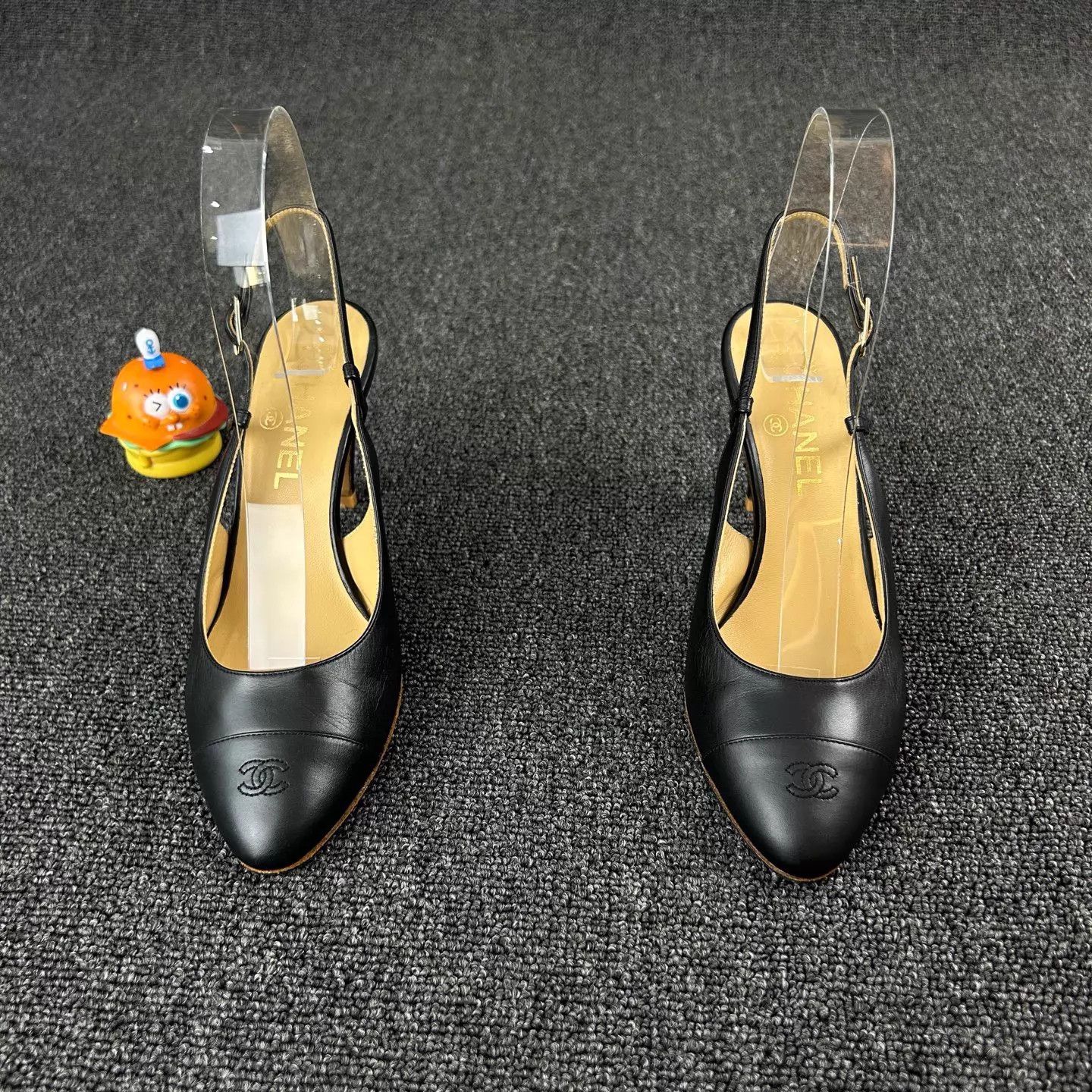 Chanel Chanel Black Pumps 36.5 Minimalist Versatile Gently Worn Size US 6 / IT 36 - 2 Thumbnail