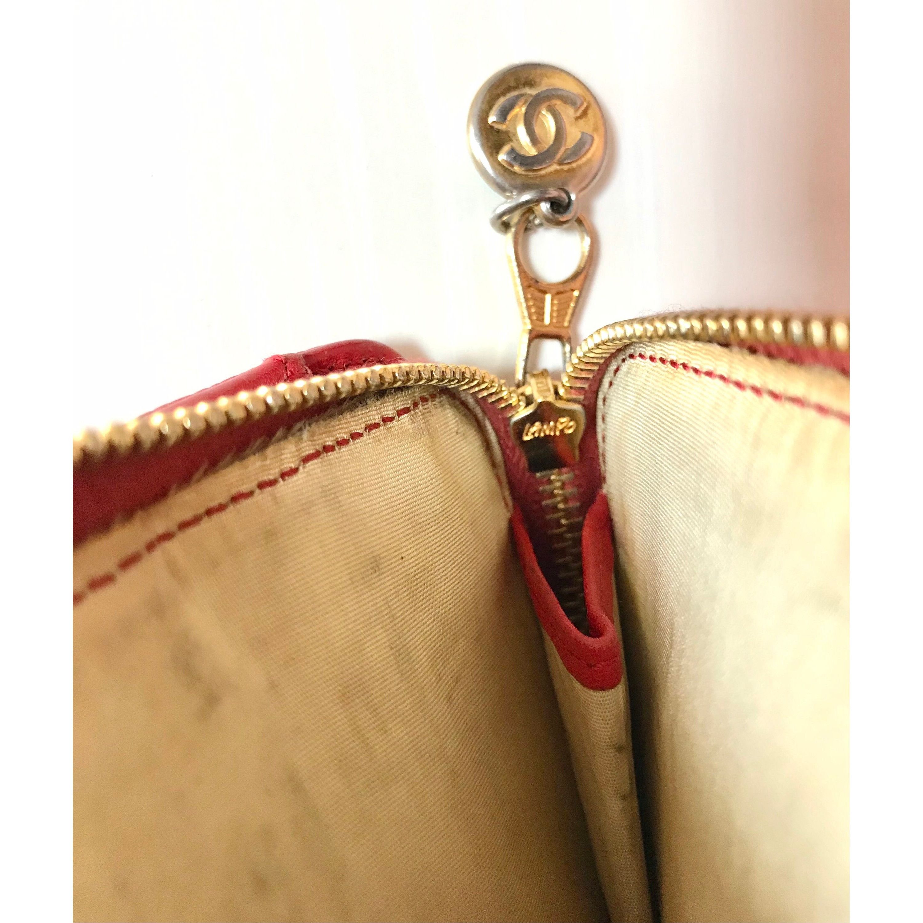 Chanel Vintage CHANEL red caviar skin round zipper wallet with CC Size ONE SIZE - 8 Thumbnail