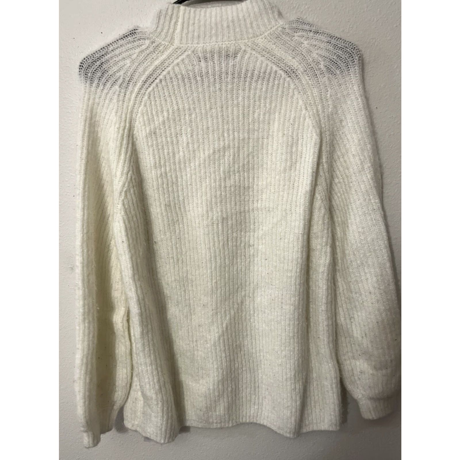 Guess GUESS Sweater Women's S White Knit Round Neck Long Sleeve Acrylic Blend Pullover Size S / US 4 / IT 40 - 3 Thumbnail
