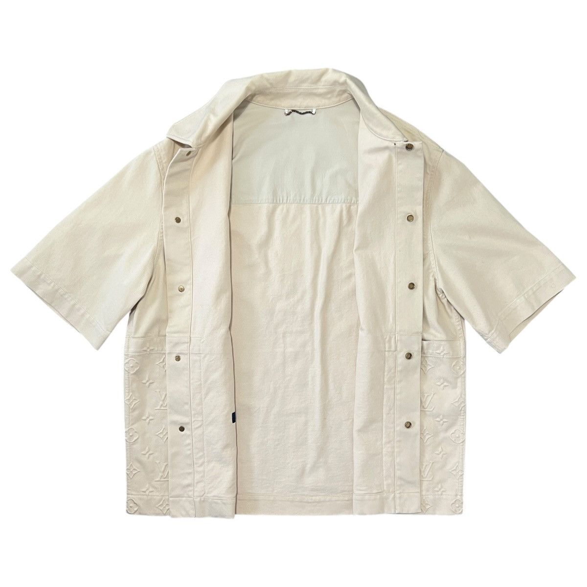 Louis Vuitton LOUIS VUITTON 2023FW Pre-Collection Monogram Embossed Shirt Size US XL / EU 56 / 4 - 3 Thumbnail