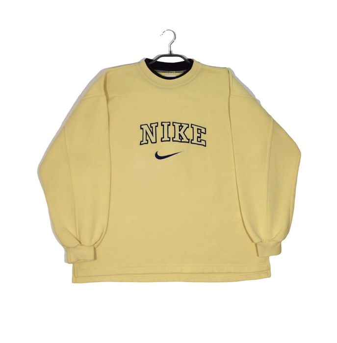 Yellow nike sweatshirt discount vintage