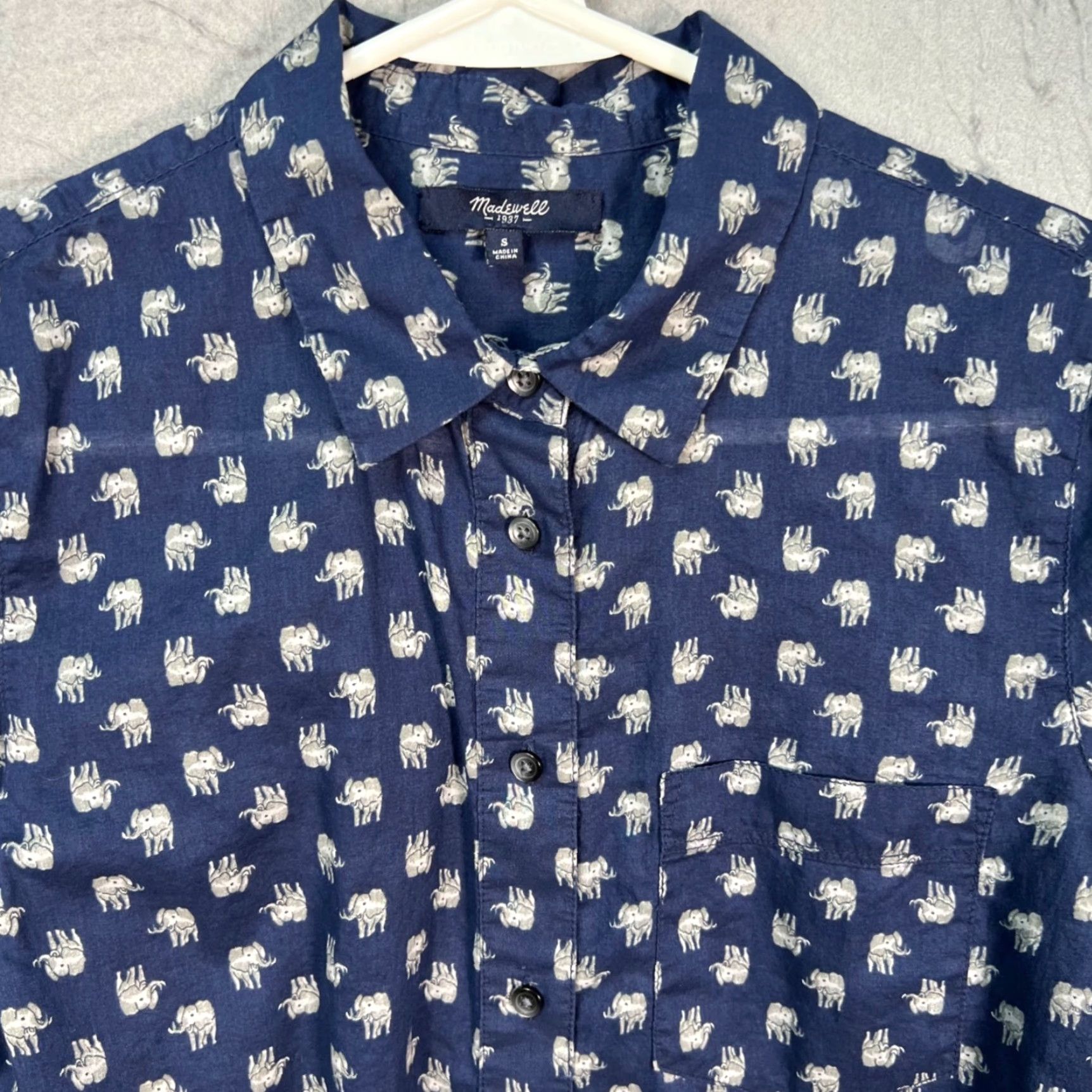 Madewell Madewell Button-Up Shirt Navy Blue Long Sleeve Womens Small Size S Cotton Elephant Print Casual Vintage No Size S / US 4 / IT 40 - 5 Thumbnail