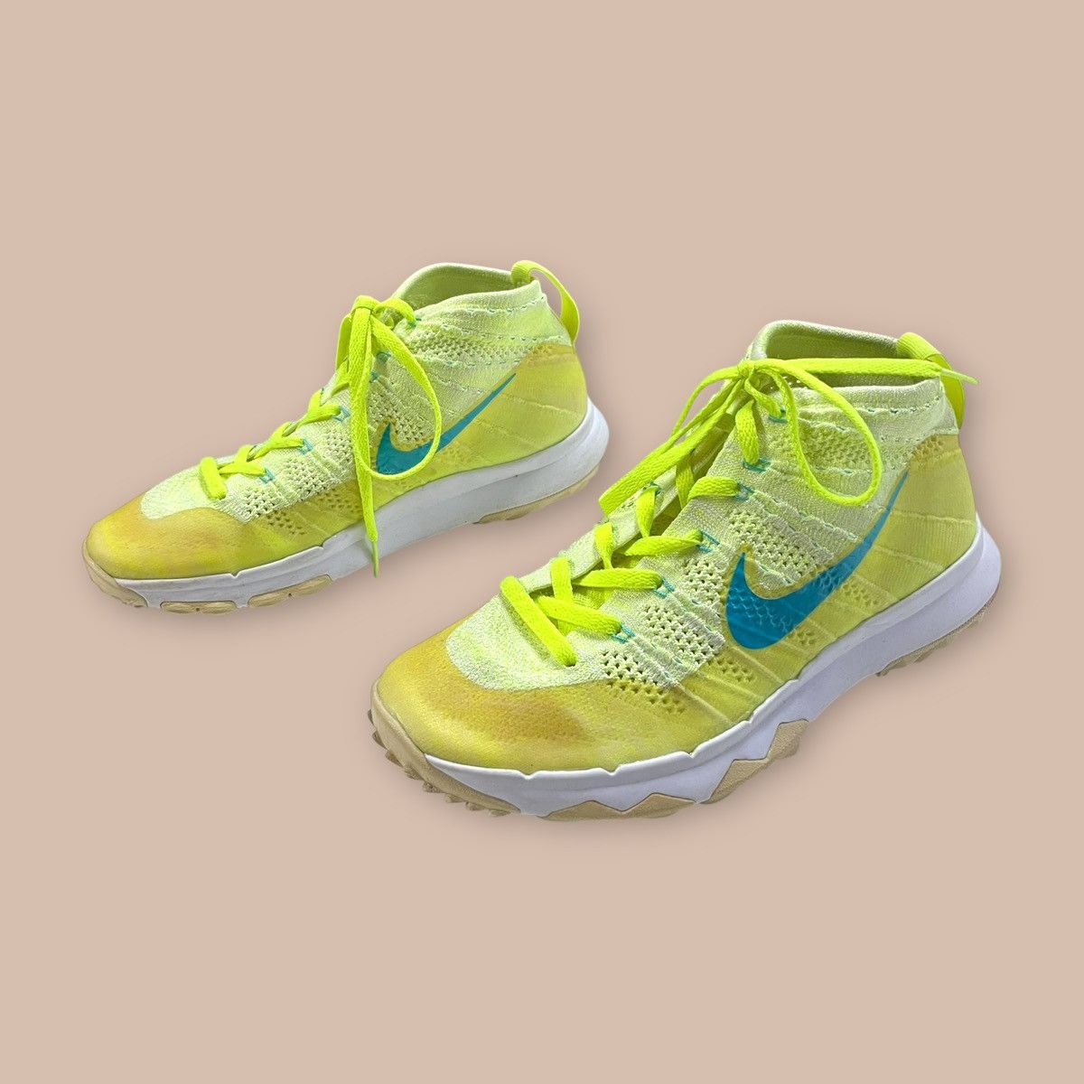 Nike Nike Flyknit Chukka Spikeless Golf Shoes Size US 6 / EU 39 - 1 Thumbnail