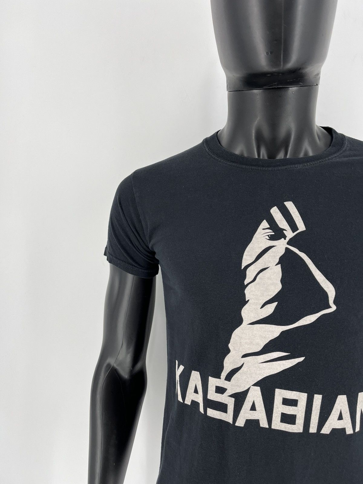Band Tees × Vintage Vintage Y2K Kasabian Band Tour Streetwear Style Graphic Size US S / EU 44-46 / 1 - 6 Thumbnail
