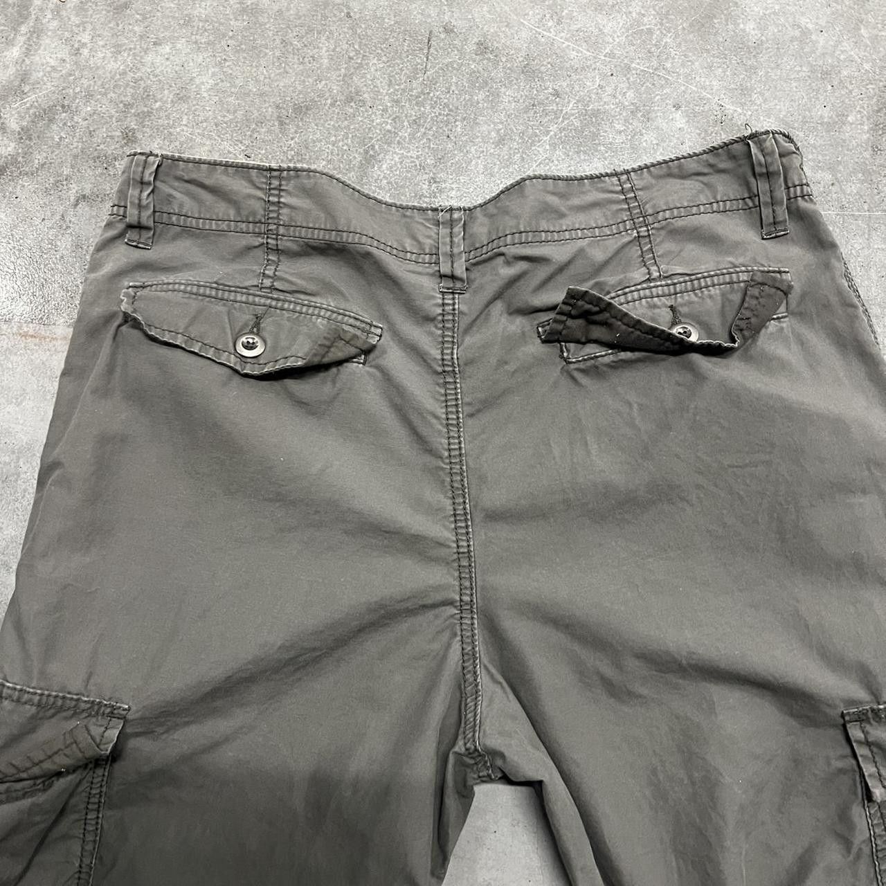 Japanese Brand × Vintage Vintage Y2K/2000s Baggy Grey Skater Style Cargo Pants! Size US 34 / EU 50 - 7 Thumbnail