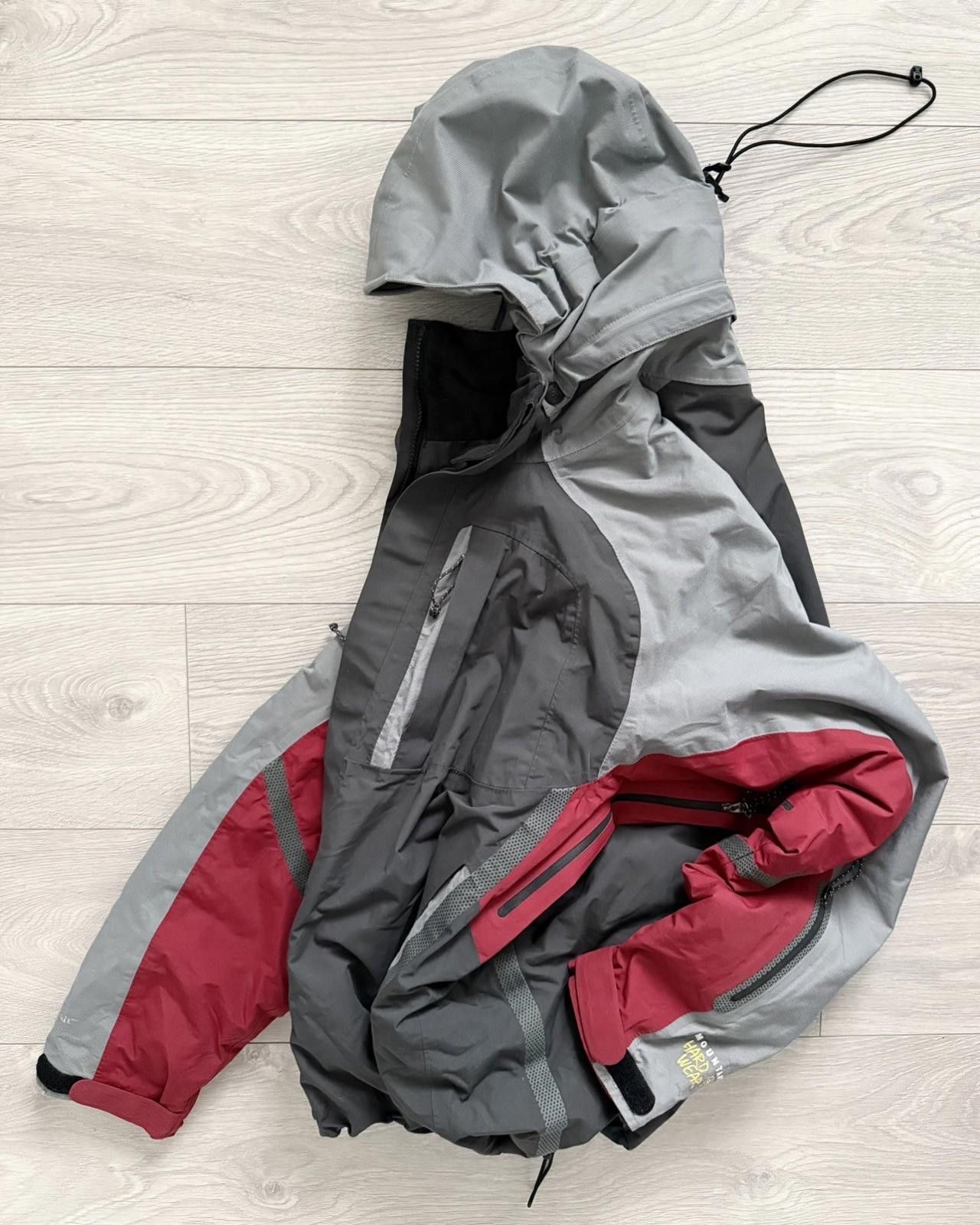 Mountain Hardwear 00s Conduit Insulated Taped Seam Technical 