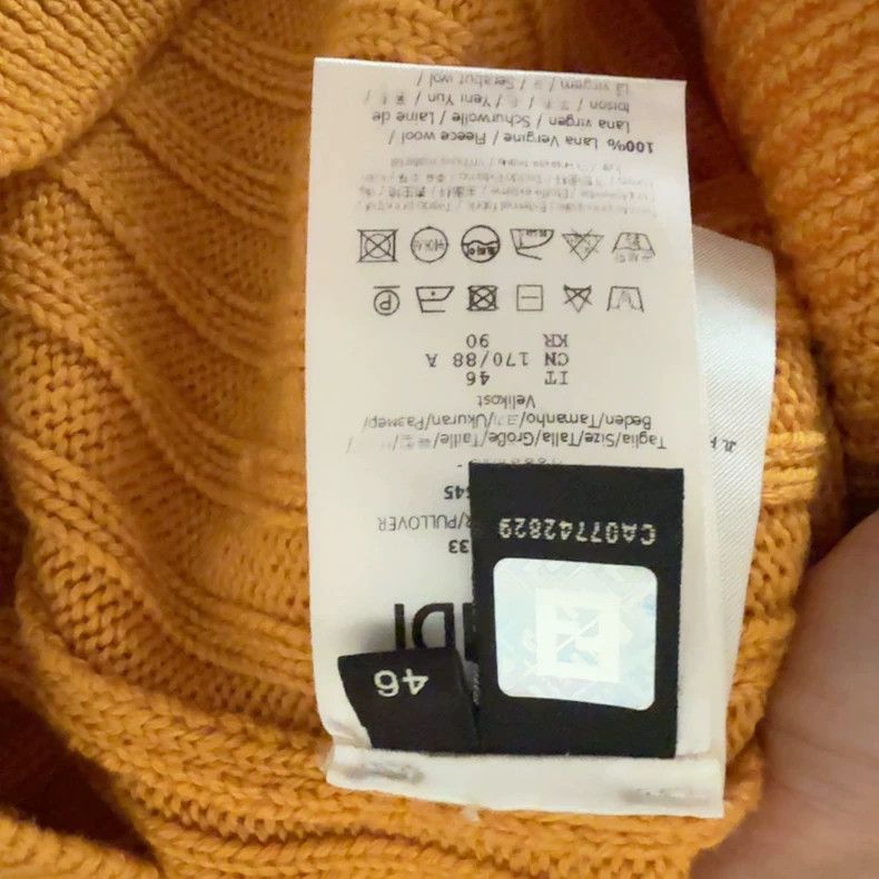 Fendi FENDI woollen sweater Size M / US 6-8 / IT 42-44 - 4 Thumbnail