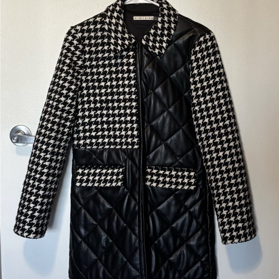 Alice + Olivia Alice + Olivia Susan Houndstooth Car Coat Size S / US 4 / IT 40 - 2 Thumbnail