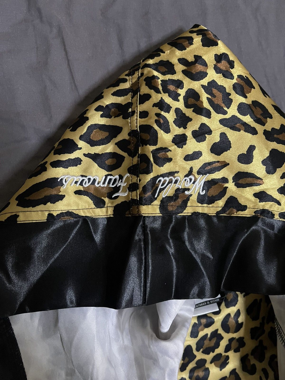 Everlast × Supreme Supreme Everlast Satin hooded Boxing Robe leopard Size US M / EU 48-50 / 2 - 3 Thumbnail