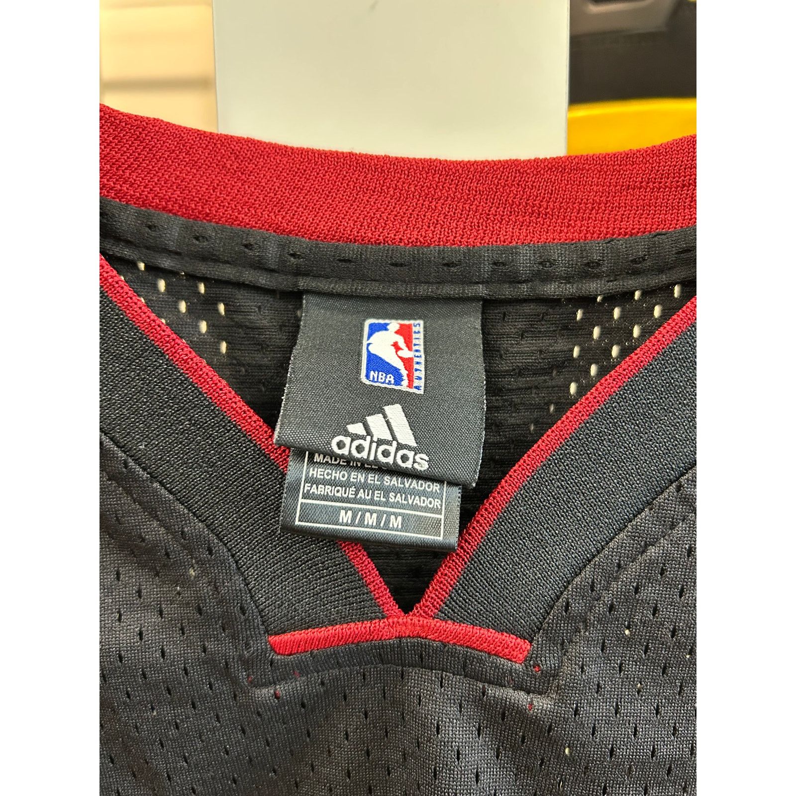 Adidas Adidas Miami Heat Dwyane Wade 3 Jersey size Medium M B12 Size US M / EU 48-50 / 2 - 3 Thumbnail