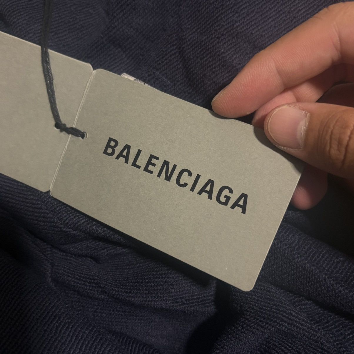 Balenciaga BALENCIAGA Logo-Print Zip-Up Insulated Hoodie Size US S / EU 44-46 / 1 - 8 Thumbnail