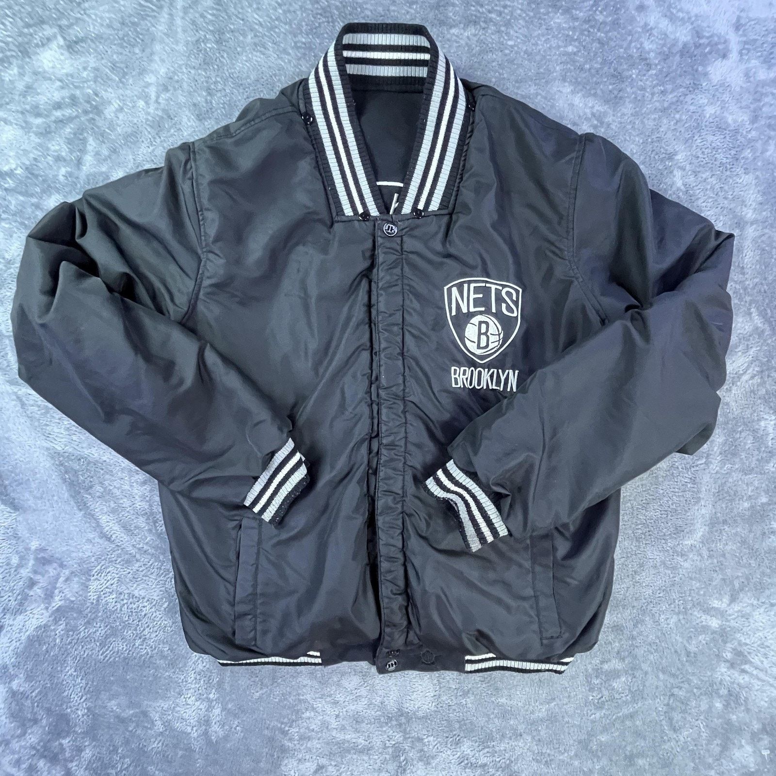 NBA Brooklyn Nets Reversible Jacket Large Black Gray Basketball Size US L / EU 52-54 / 3 - 5 Thumbnail