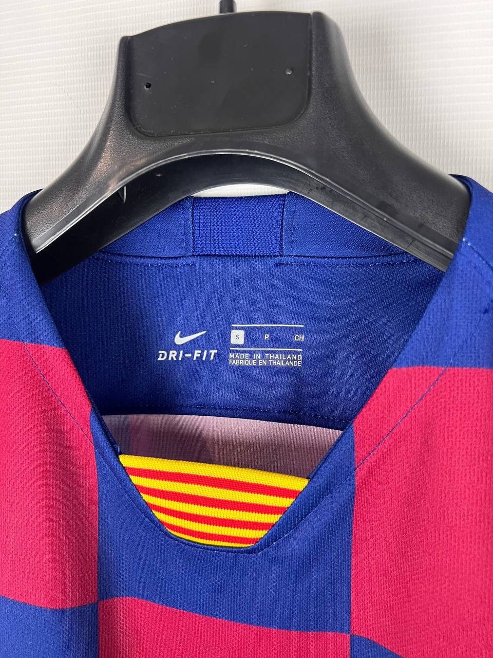 Nike Barcelona Nike 2019/20 jersey t-shirt size S Size US S / EU 44-46 / 1 - 3 Thumbnail