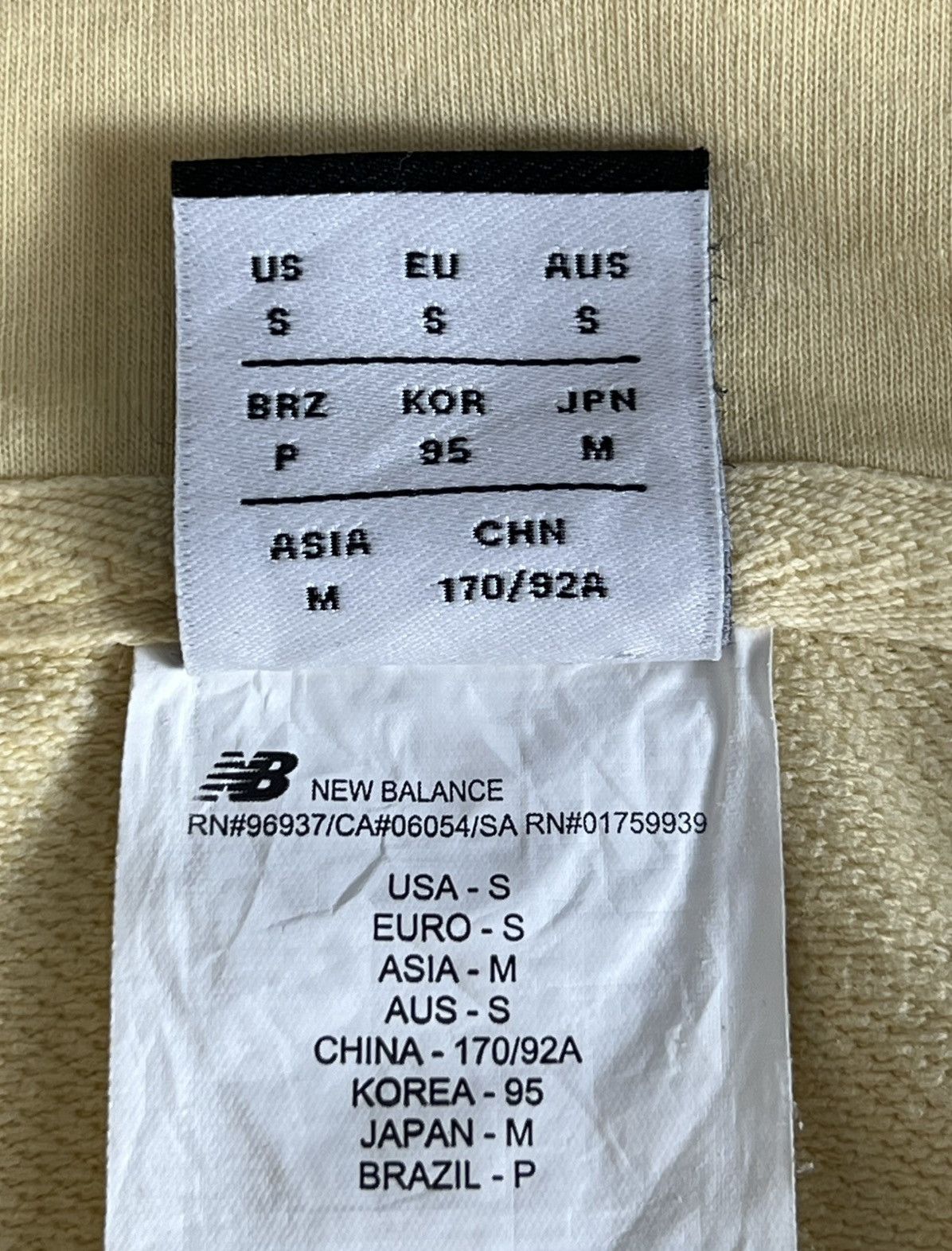 New Balance New Balance Small Logo Hoodie Size US L / EU 52-54 / 3 - 6 Thumbnail
