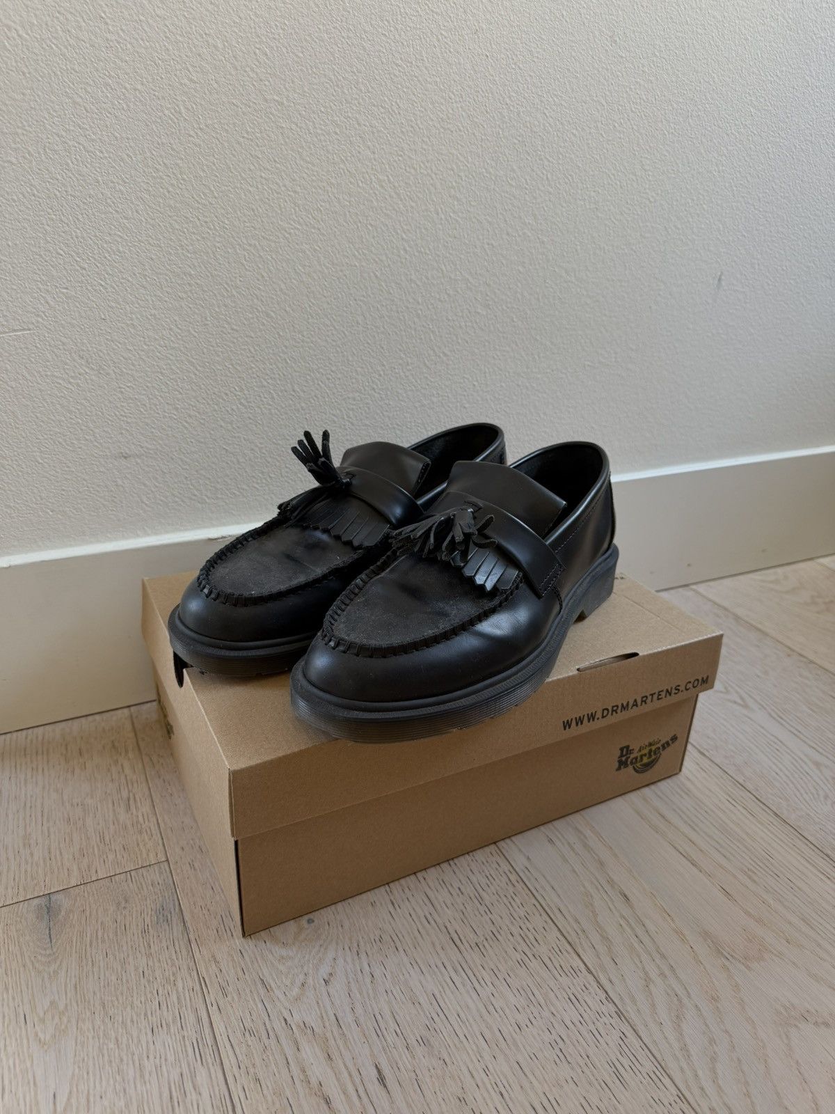Dr. Martens RARE Dr. Martens 9A50 Square Toe Leather Slip On  display picture 1
