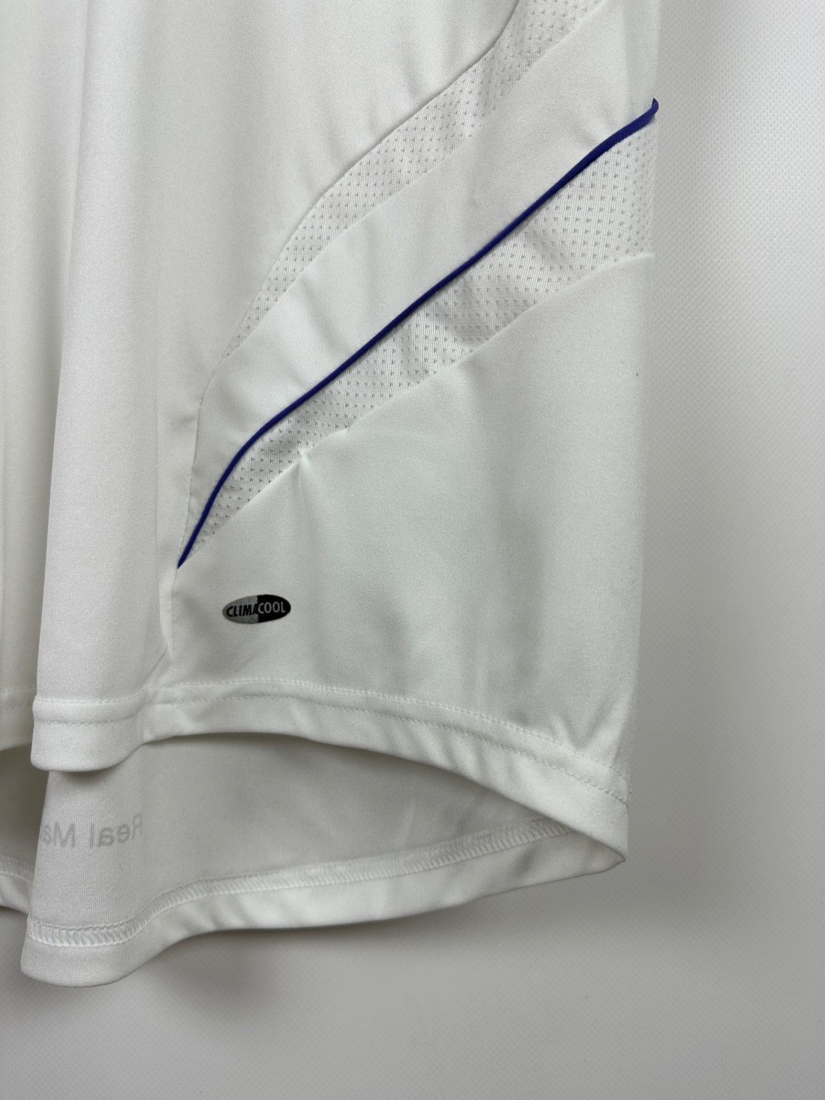 Adidas 2007/08 Adidas Real Madrid Vintage Home Soccer Jersey Size US S / EU 44-46 / 1 - 14 Thumbnail