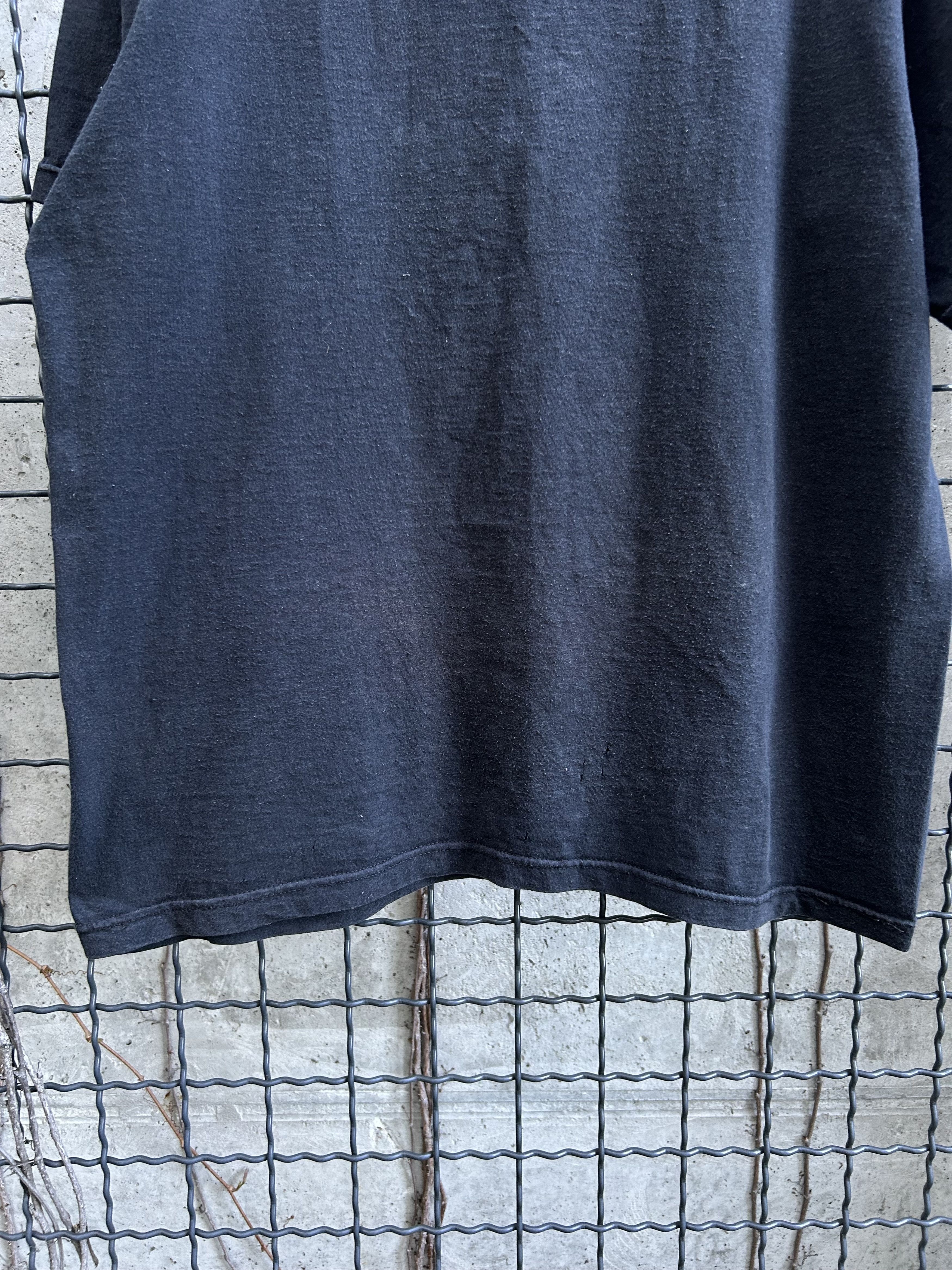 Band Tees × Vintage Vintage 2000s HIM Rock Band T-shirt Size US L / EU 52-54 / 3 - 13 Thumbnail