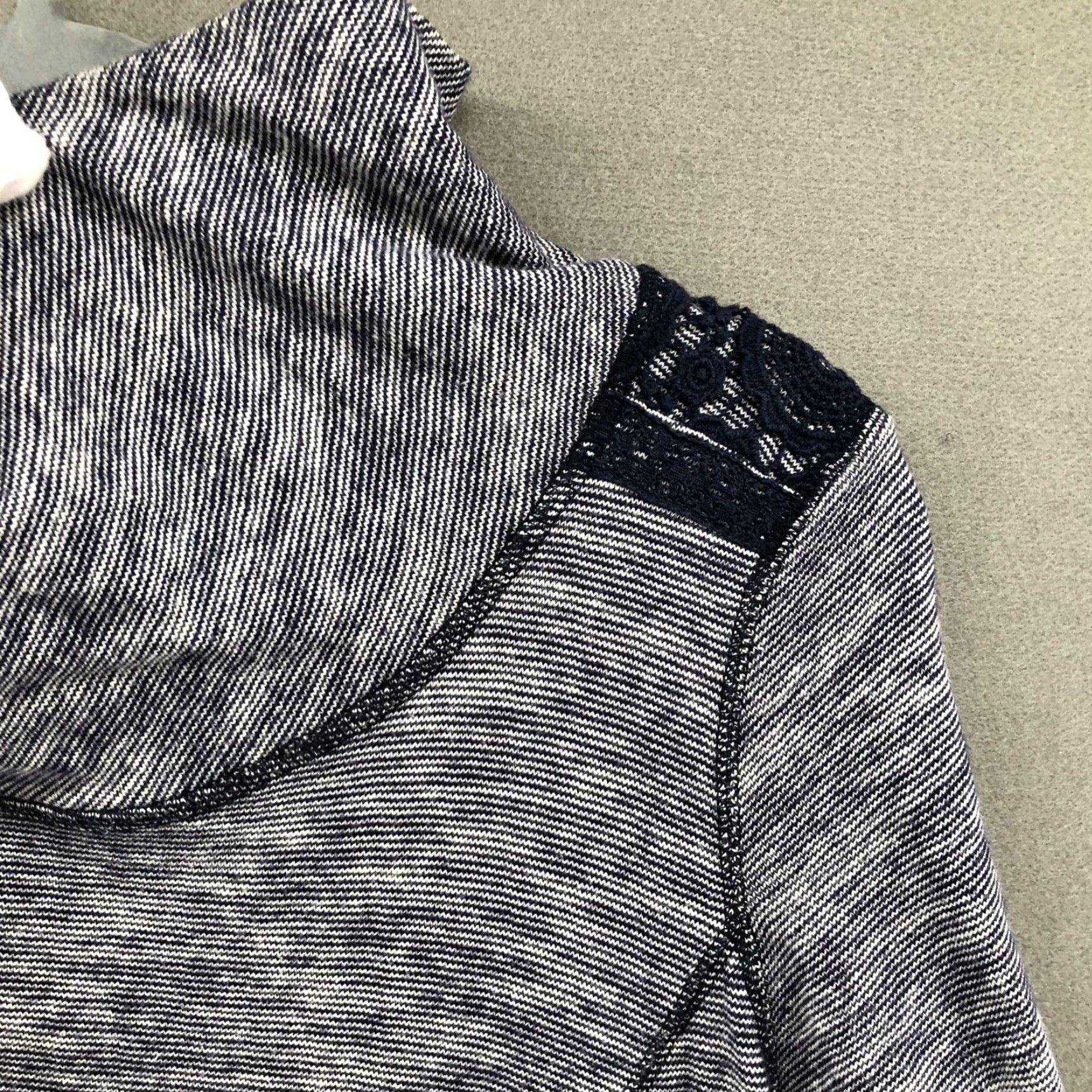 Anthropologie Anthropologie Saturday Sunday Long Sleeve Turtleneck Tunic Dress Womens M Gray Crochet Casual Size M / US 6-8 / IT 42-44 - 6 Thumbnail