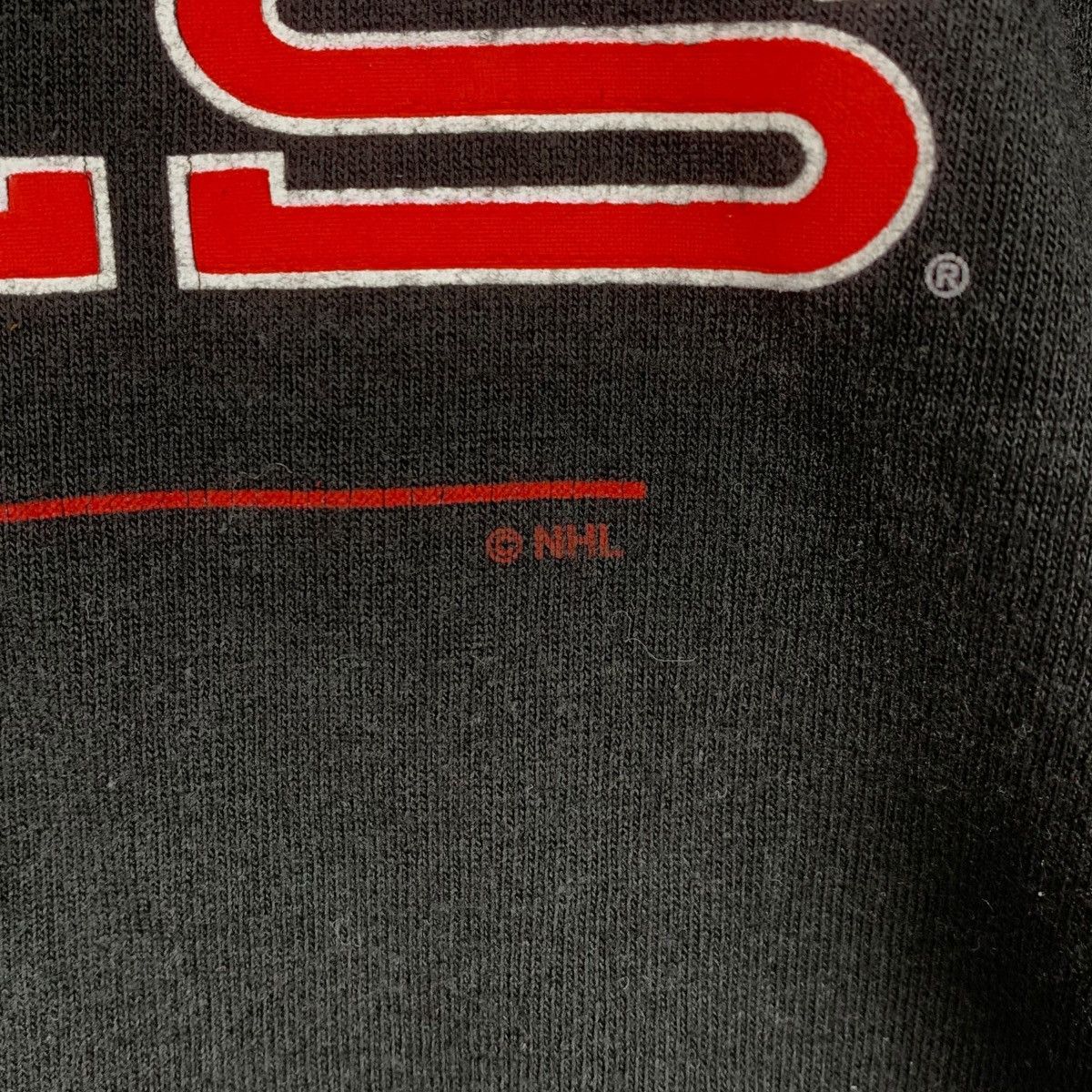 Reebok Vintage REEBOK New Jersey Devils NHL Long Sleeve Tee Shirt Size US XL / EU 56 / 4 - 4 Thumbnail