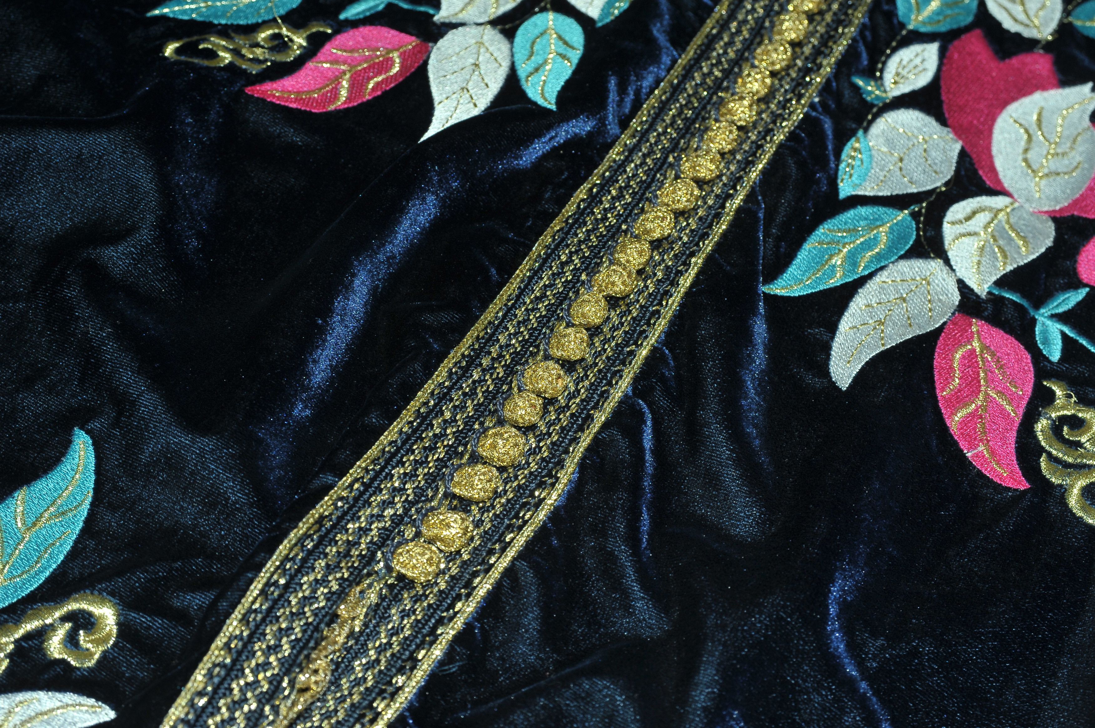 Vintage Vintage Moroccan Handmade Caftan Blue Velvet Flower Design Size M / US 6-8 / IT 42-44 - 8 Thumbnail
