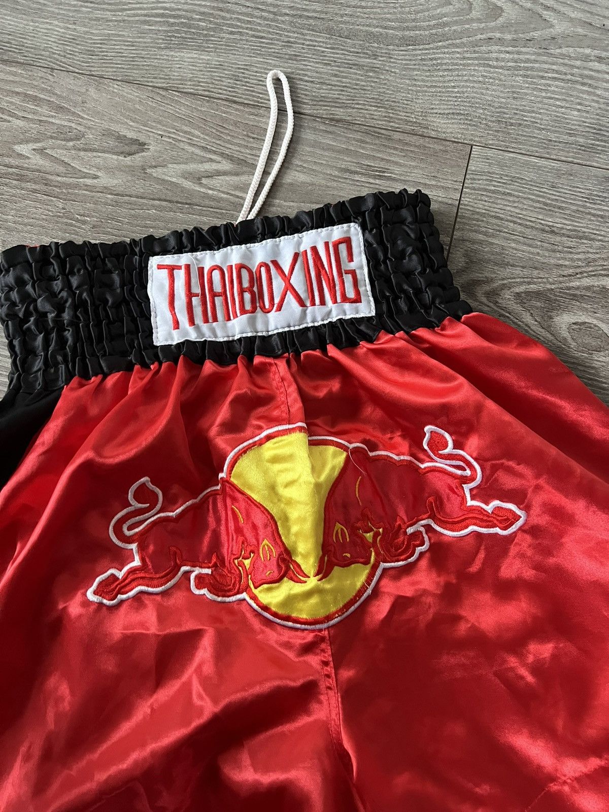 Other Red Bull Vintage Muay Thai Boxing Rare Shorts Size US 32 / EU 48 - 13 Thumbnail