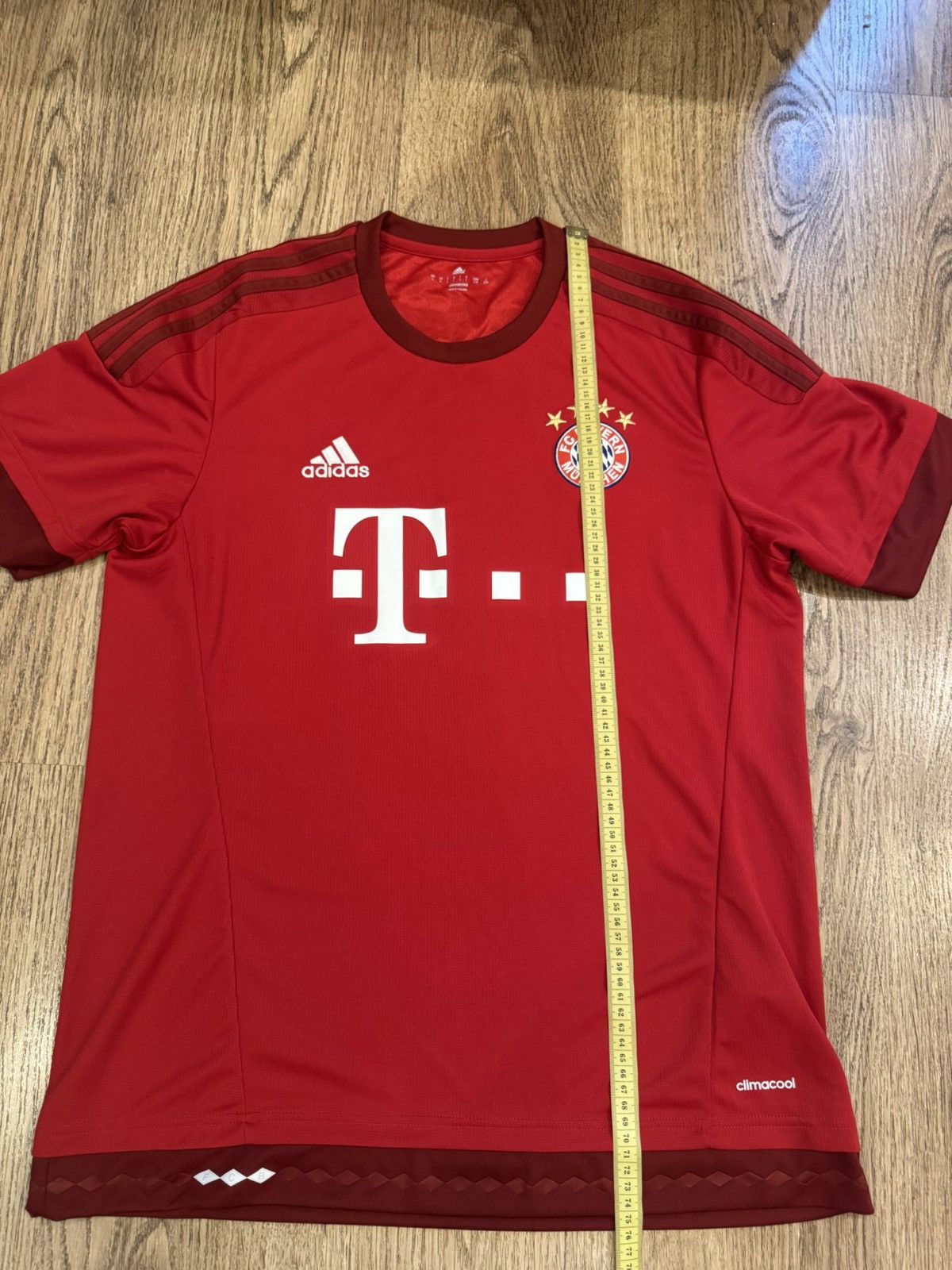 Adidas BAYERN MÜNICH 2015 2016 HOME FOOTBALL SHIRT ADIDAS sz L MEN Size US L / EU 52-54 / 3 - 2 Thumbnail