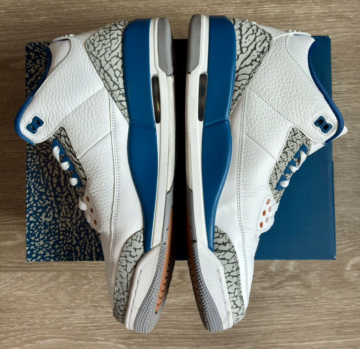 Jordan Brand Jordan 3 Retro Wizards Size US 11 / EU 44 - 2 Thumbnail