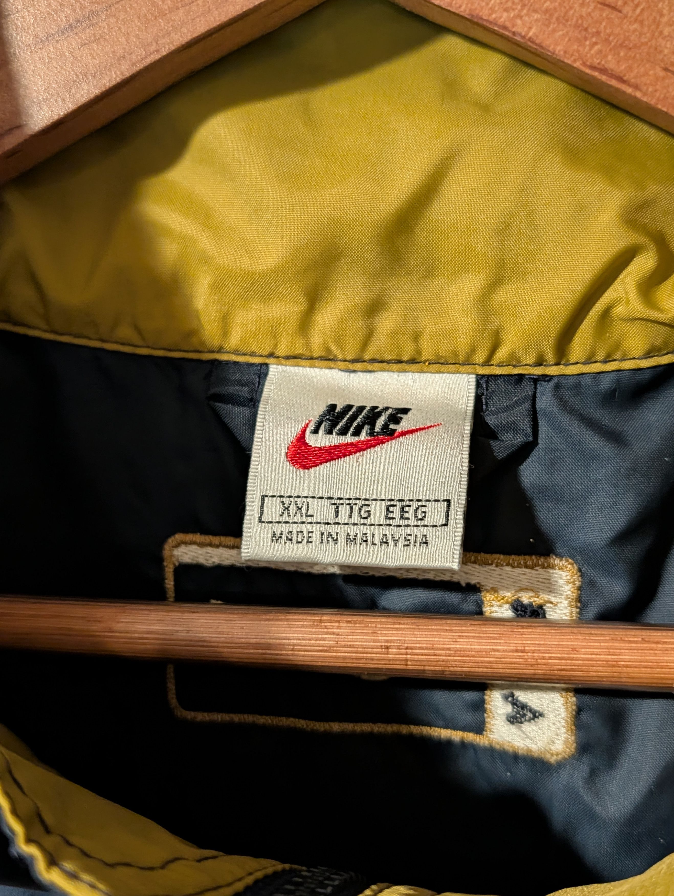 Nike Vintage 90s Nike Air Mini Swoosh Essential Windbreaker Size US XXL / EU 58 / 5 - 3 Thumbnail