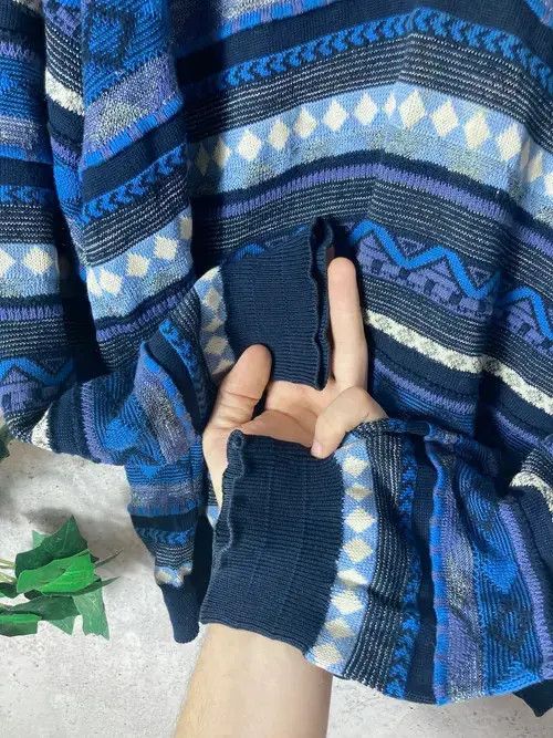 Japanese Brand × Vintage Vintage Turtleneck Long Sleeve Warm Classical Knit Sweater Size US L / EU 52-54 / 3 - 3 Thumbnail
