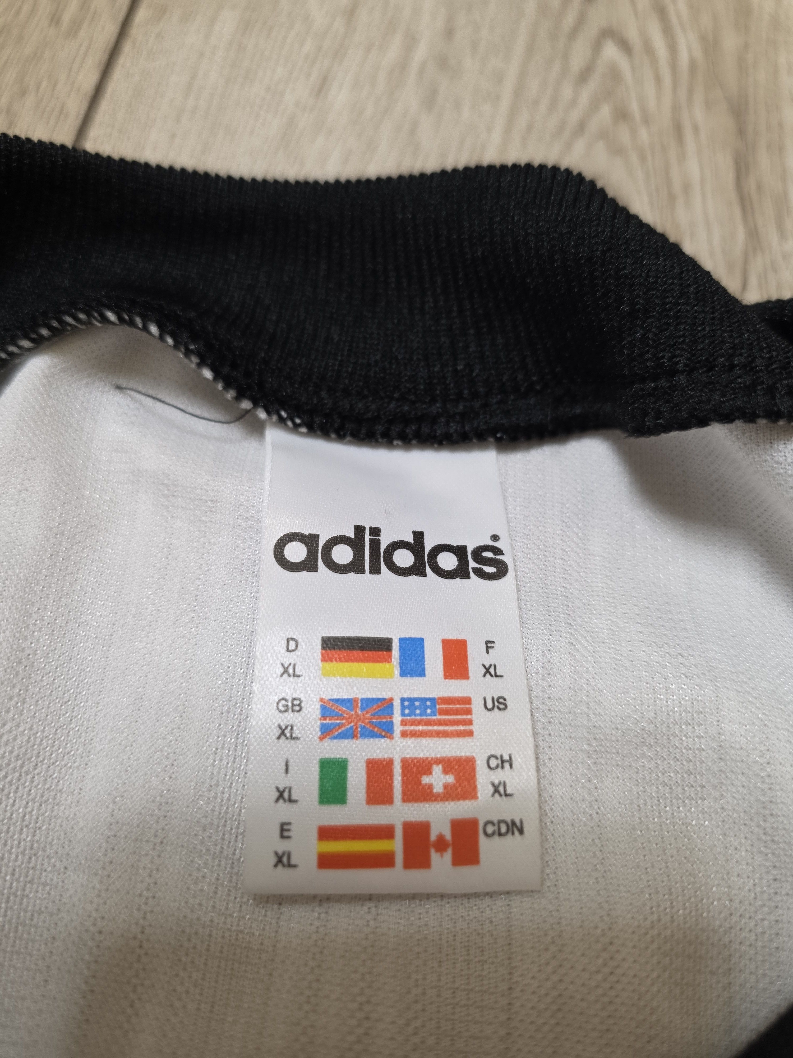 Adidas ADIDAS BIG LOGO VINTAGE 90S FOOTBALL SHIRT SOCCER JERSEY Size US XL / EU 56 / 4 - 7 Thumbnail