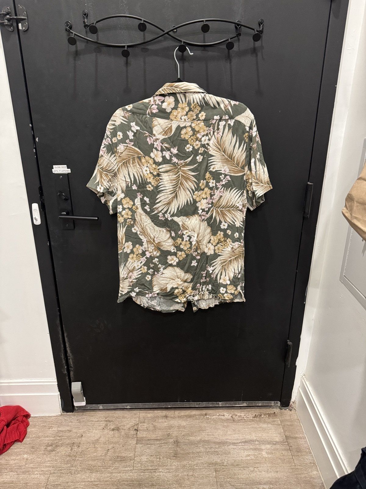 Express Express Tropical Floral Camp Collar Rayon Shirt L Size US L / EU 52-54 / 3 - 2 Thumbnail
