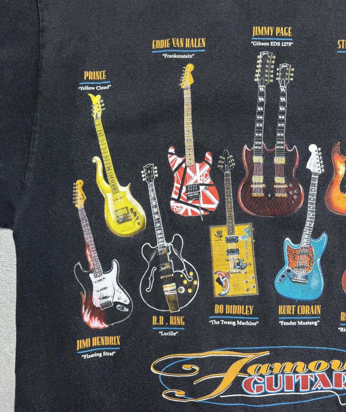 Vintage 1999 Famous Guitars Cotton T-Shirt Big Logo Tennessee River Size US L / EU 52-54 / 3 - 12 Thumbnail