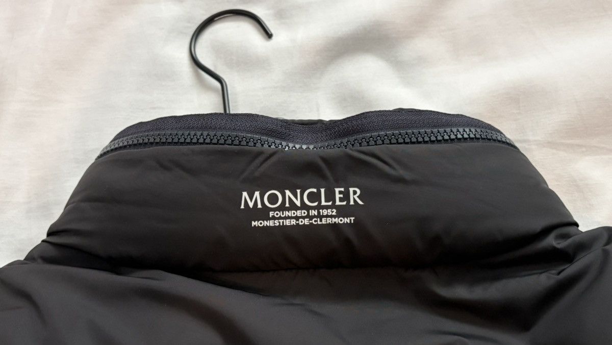 Moncler Moncler Navy Blue & Black PEUPLIER GIUBBOTTO Size US XL / EU 56 / 4 - 3 Thumbnail