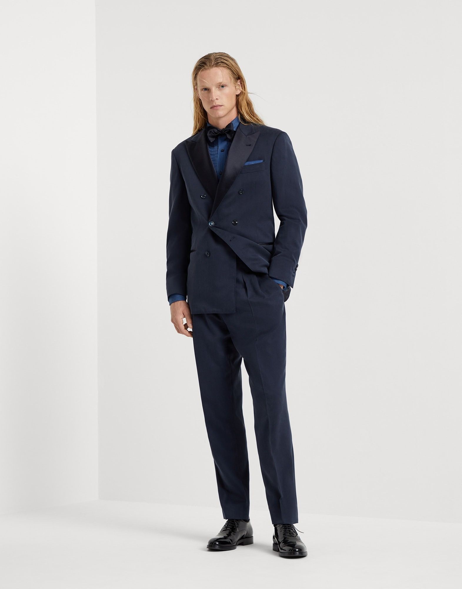 Brunello Cucinelli o1la1rc1a0425 Suit in Navy Blue Size US M / EU 48-50 / 2 - 1 Thumbnail
