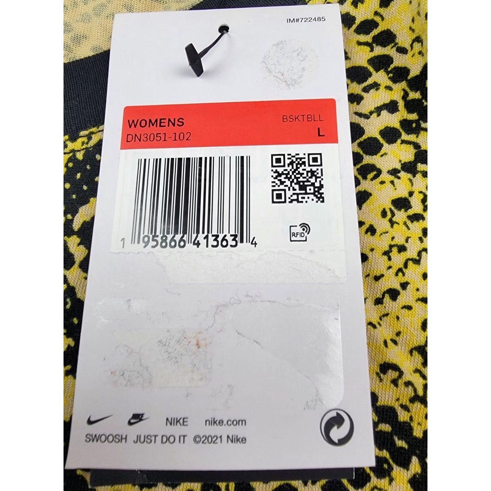Nike Nike Shirt Womens Large Loose Fit Yellow Black Snake Print Tee Air Fly Logo NWT Size L / US 10 / IT 46 - 7 Thumbnail