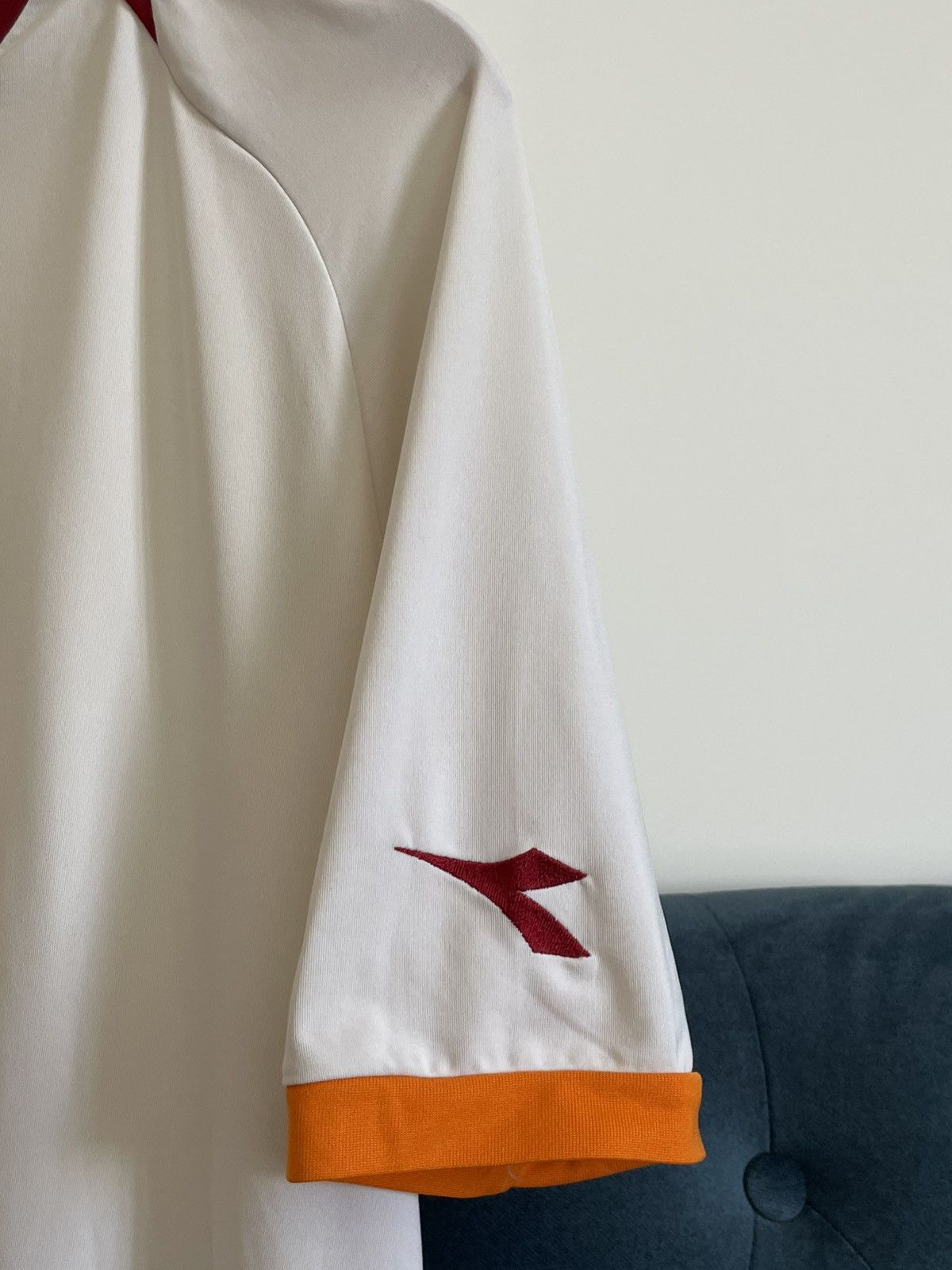 Diadora Vintage Diadora Roma 2006/2007 Away Football Shirt Jersey Size US M / EU 48-50 / 2 - 8 Thumbnail