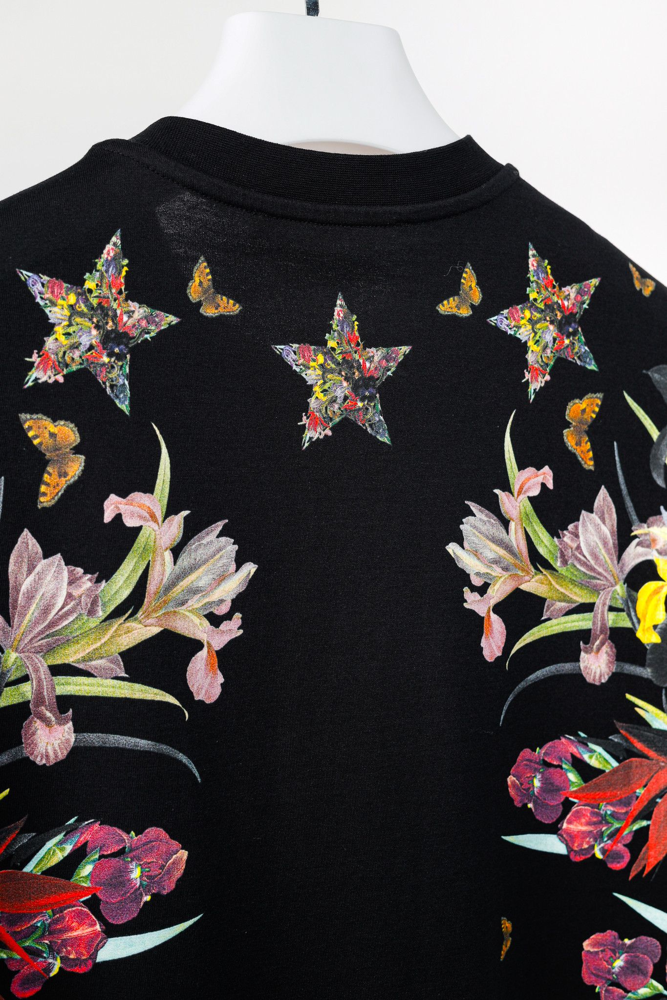 Givenchy Givenchy Black Multi Flowers Printed Cotton Jersey T-Shirt Size L / US 10 / IT 46 - 7 Thumbnail