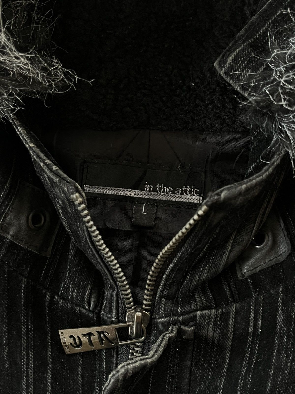 14th Addiction JAPANESE IN THE ATTIC CORDUROY FUR BONDAGE JACKET VKEI PUNK Size US L / EU 52-54 / 3 - 7 Thumbnail