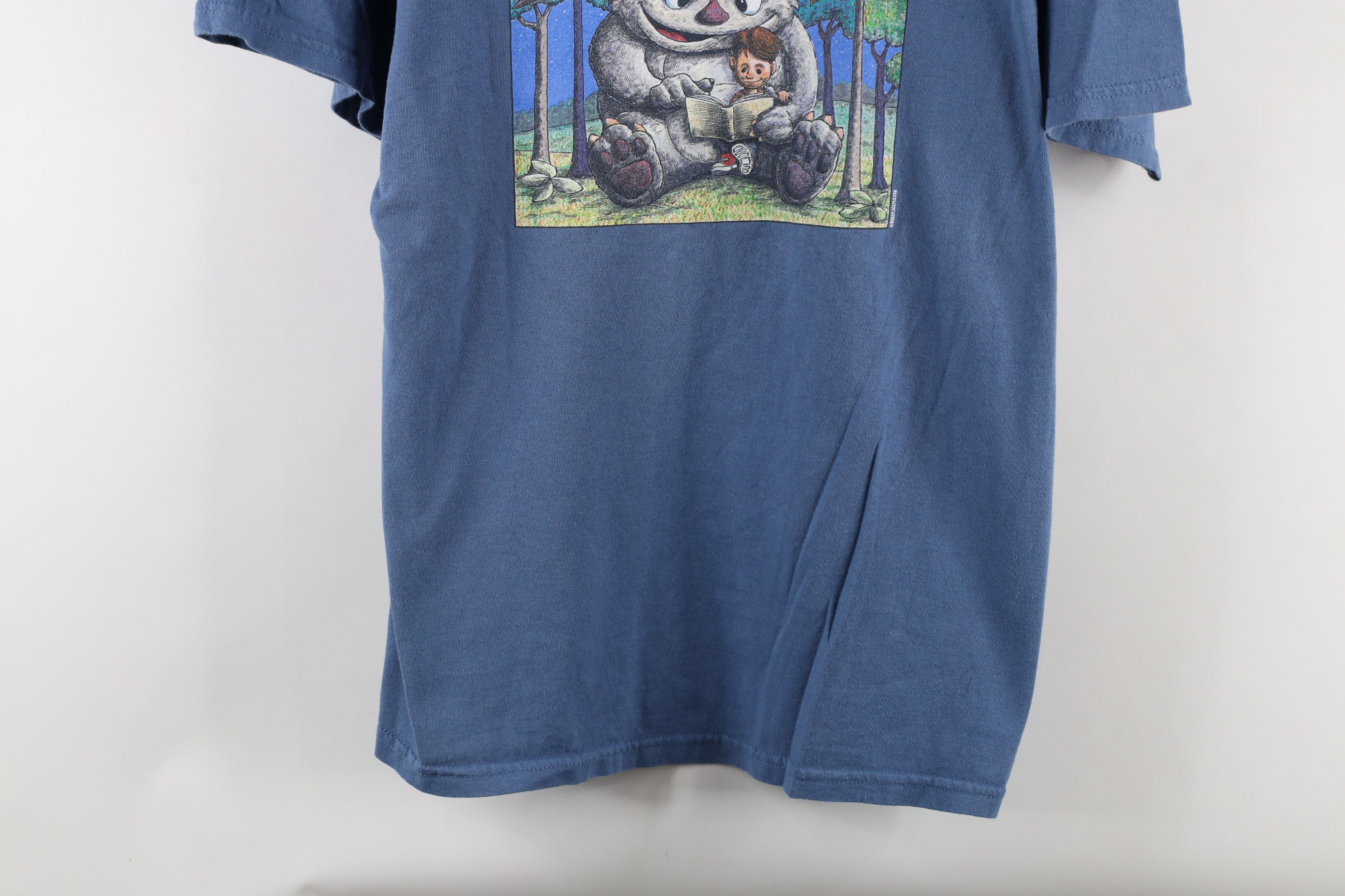 Vintage Vintage Y2K Where The Wild Things Are Reading T-Shirt Blue Size US L / EU 52-54 / 3 - 3 Thumbnail