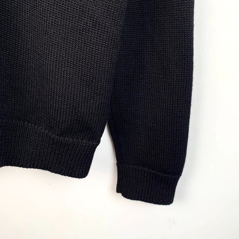 Gucci Gucci Black bee embroidery V-neck wool knitted sweater 2502 Size US S / EU 44-46 / 1 - 4 Thumbnail