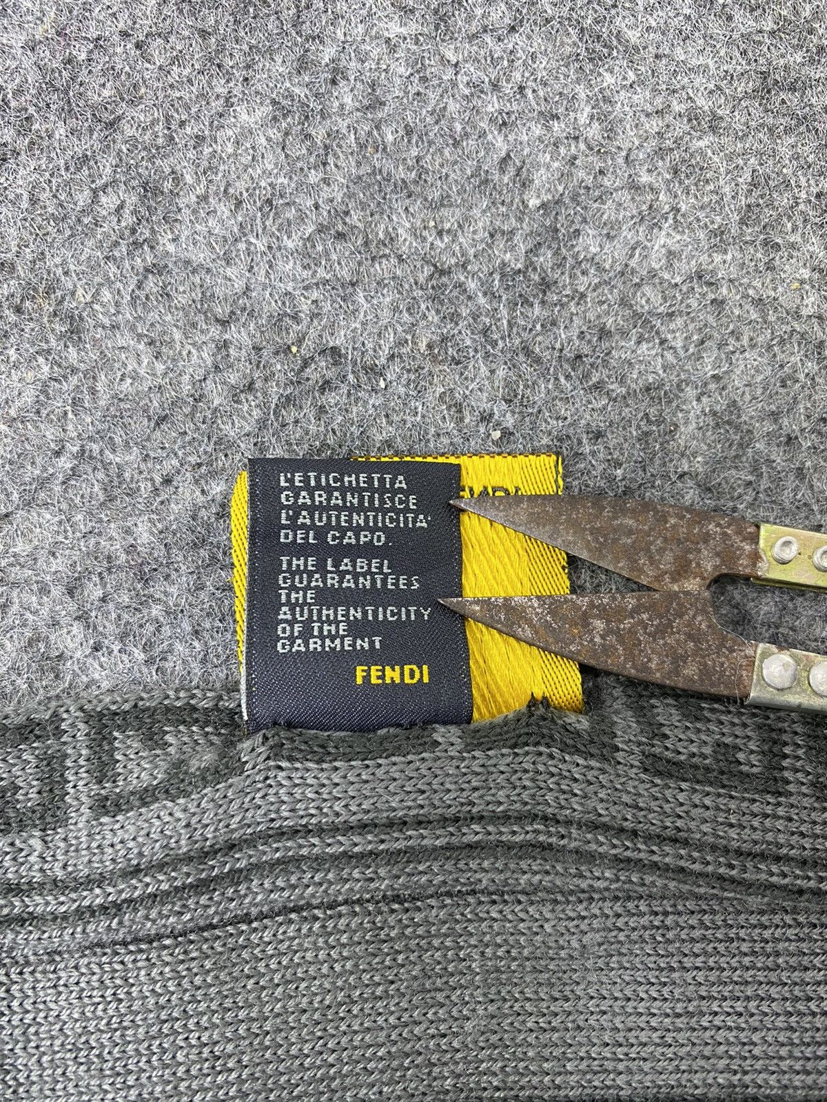 Fendi Fendi Scarf / Muffler / Neckwear - T1260 Size ONE SIZE - 11 Thumbnail