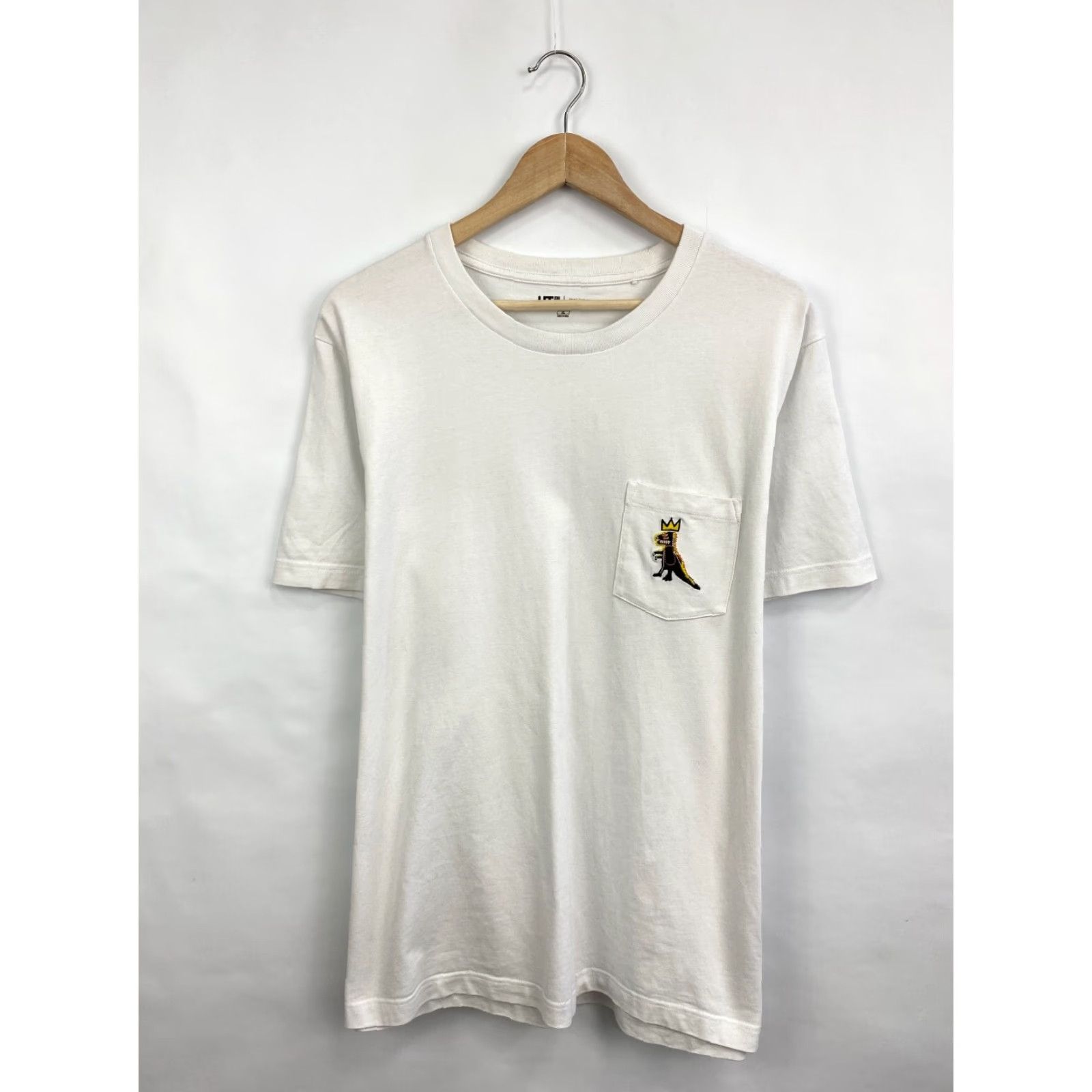 Uniqlo Y2K Uniqlo Jean Michel Basquiat Art Rare Retro T-Shirt Hype XL White Mens T-Shirt Retro Basquiat Art XL White Size US XL / EU 56 / 4 - 3 Thumbnail
